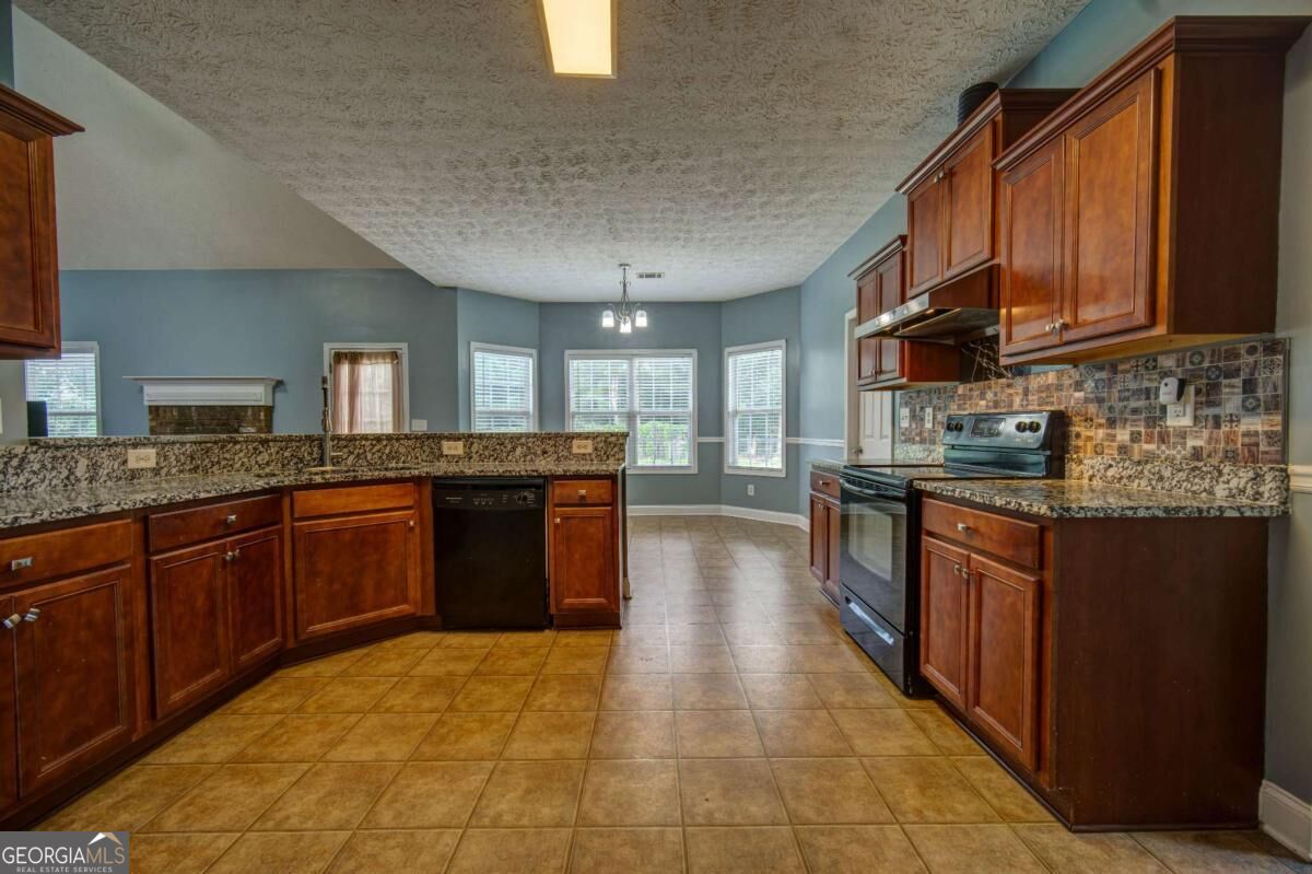 249 Hedgewood Drive Property Photo 21