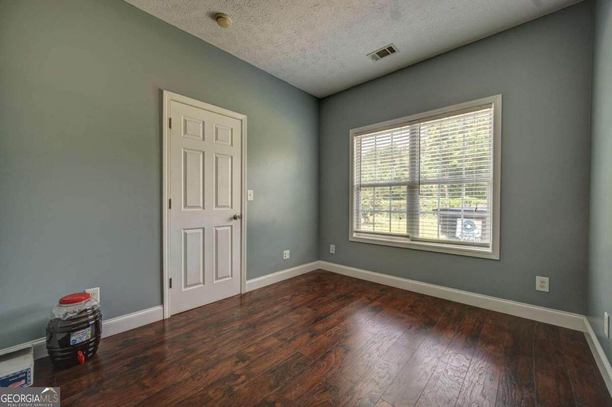 249 Hedgewood Drive Property Photo 40