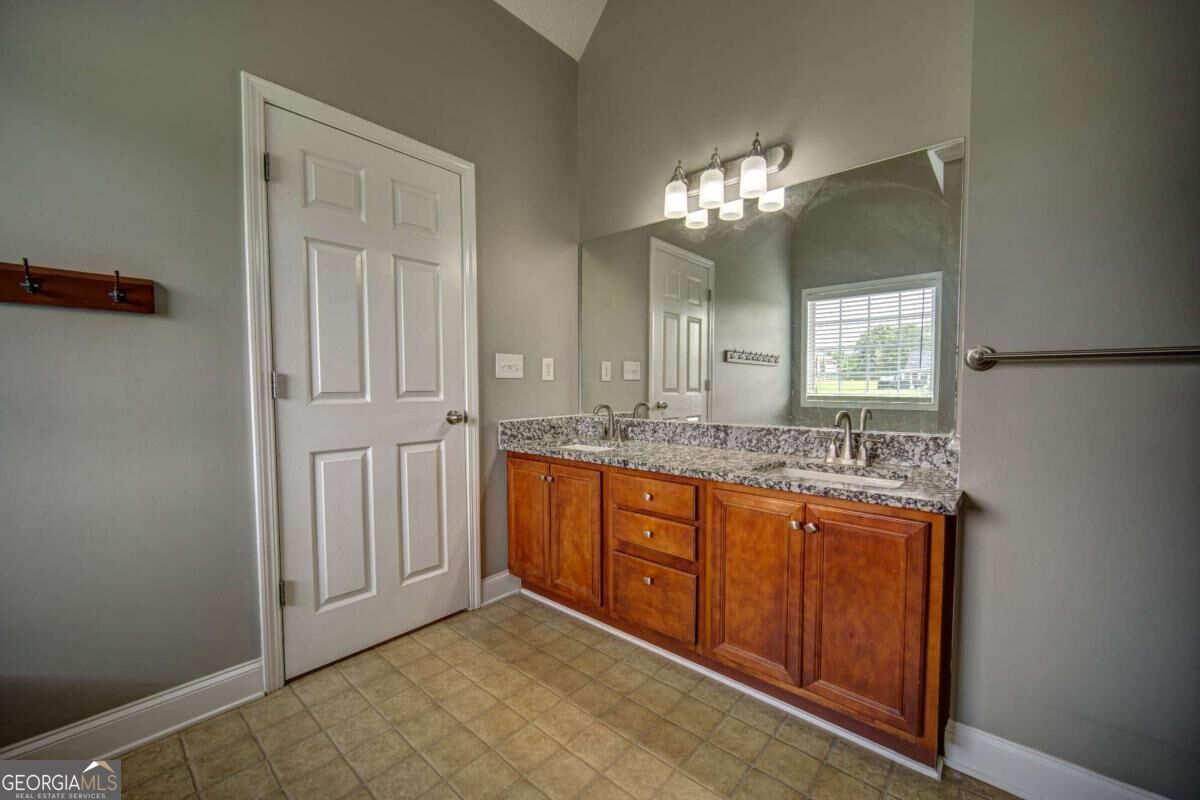 249 Hedgewood Drive Property Photo 57