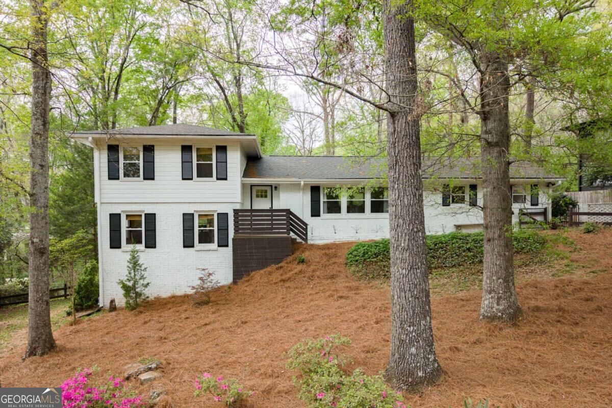 130 Oakdale Road Property Photo 1