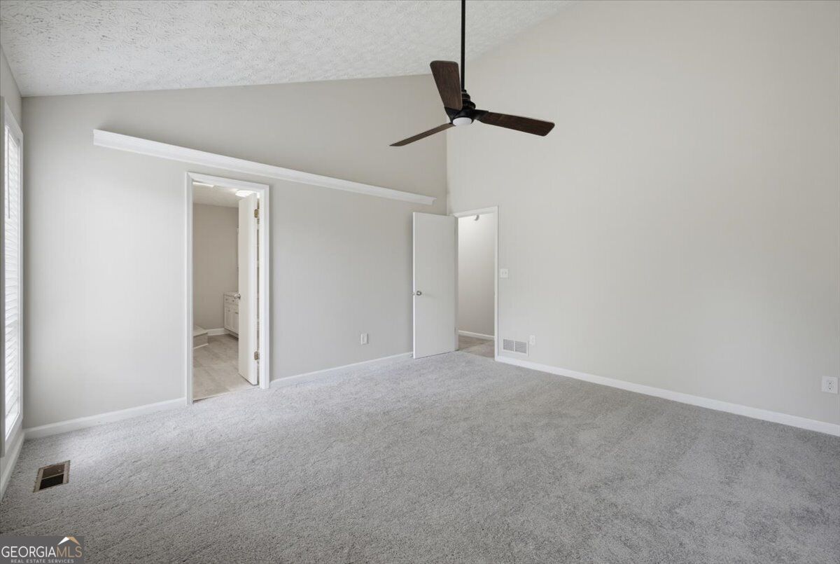 2996 Rockbridge Road Property Photo 17