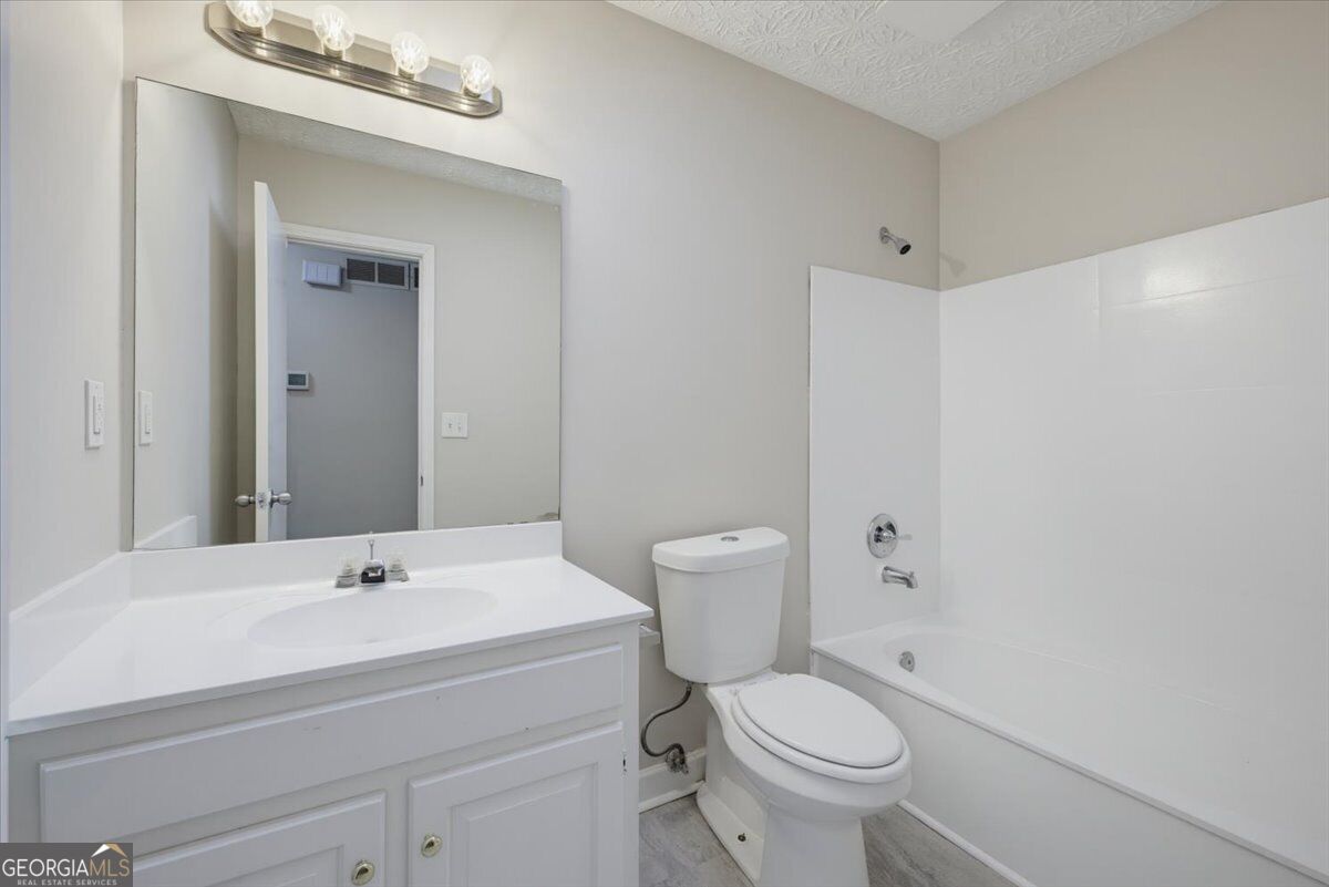 2996 Rockbridge Road Property Photo 26