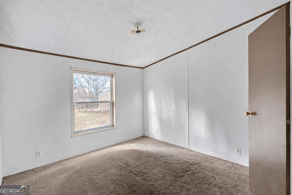 51 Summit Lane Property Photo 3