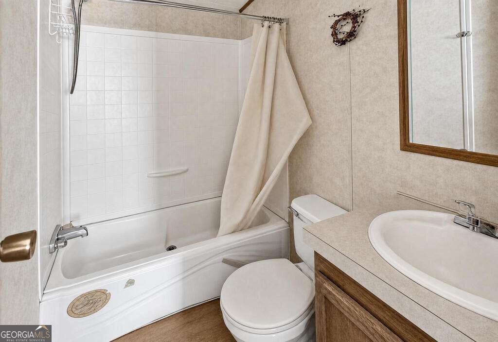 51 Summit Lane Property Photo 9