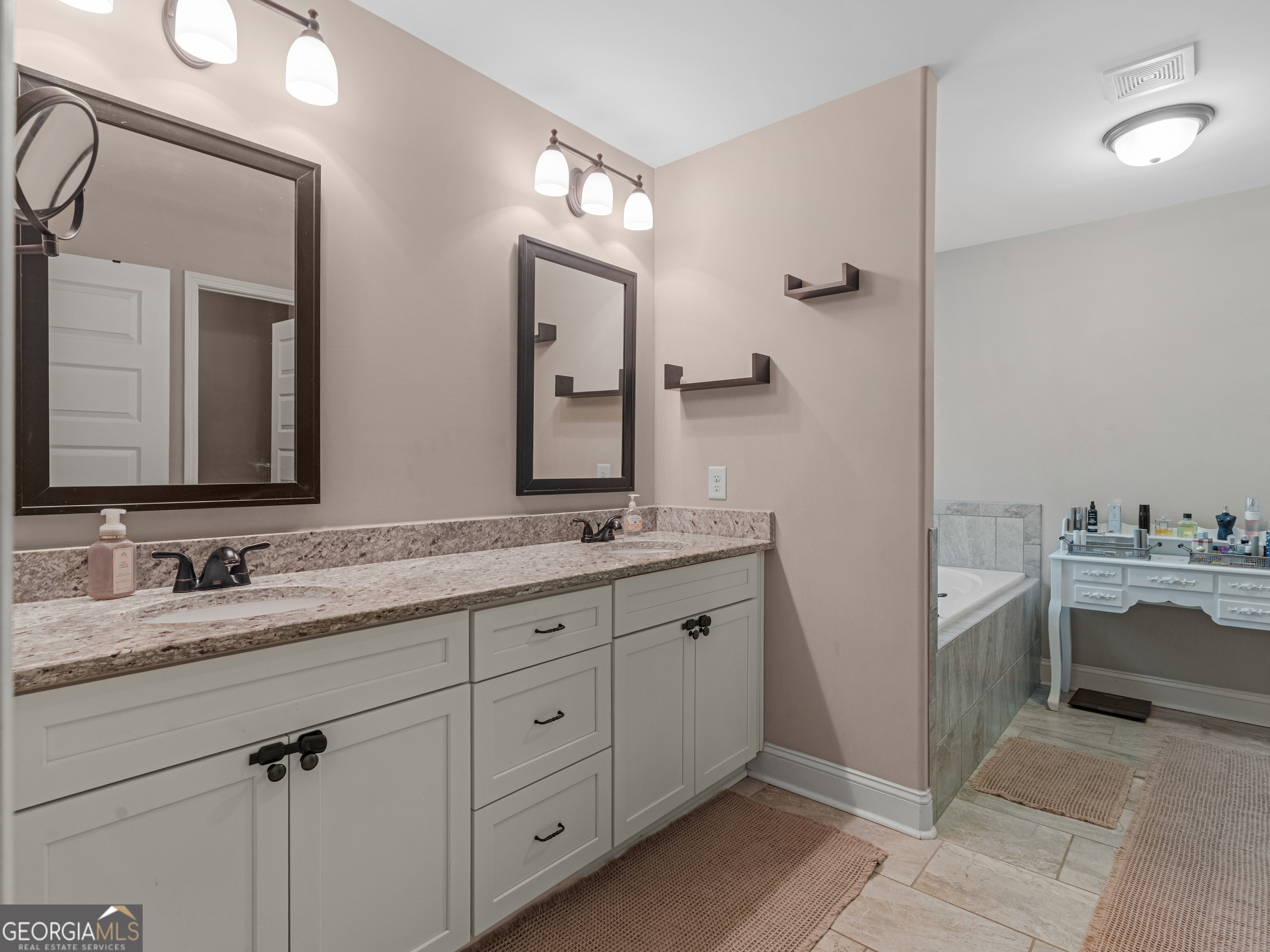 1106 Edward Drive Property Photo 23
