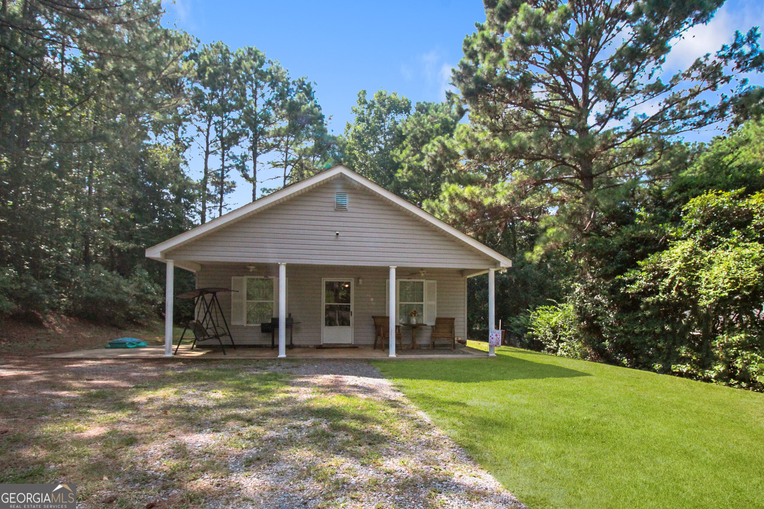 213 Hilltop Drive Property Photo 1