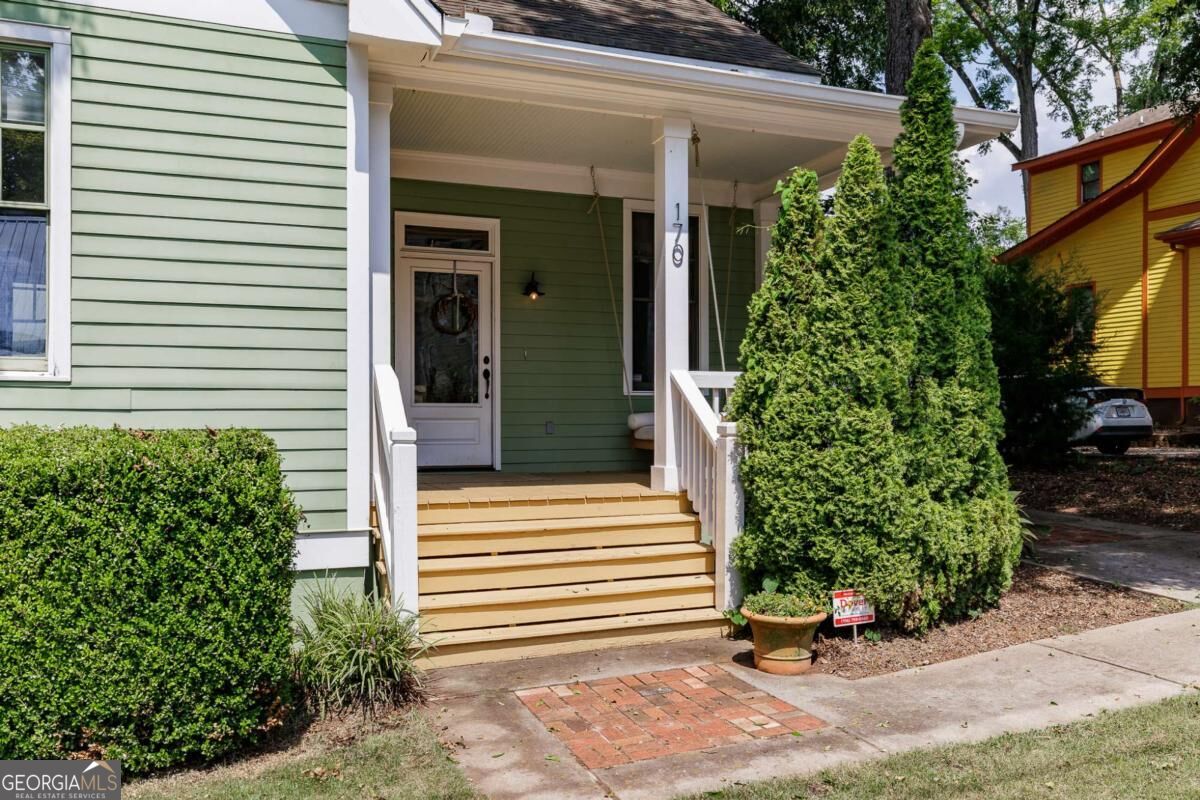170 Cohen Street Property Photo 3