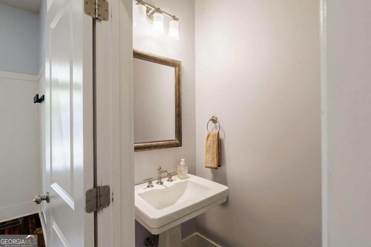 170 Cohen Street Property Photo 18