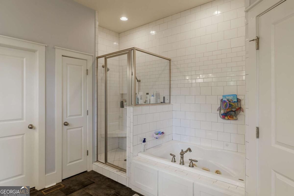 170 Cohen Street Property Photo 24