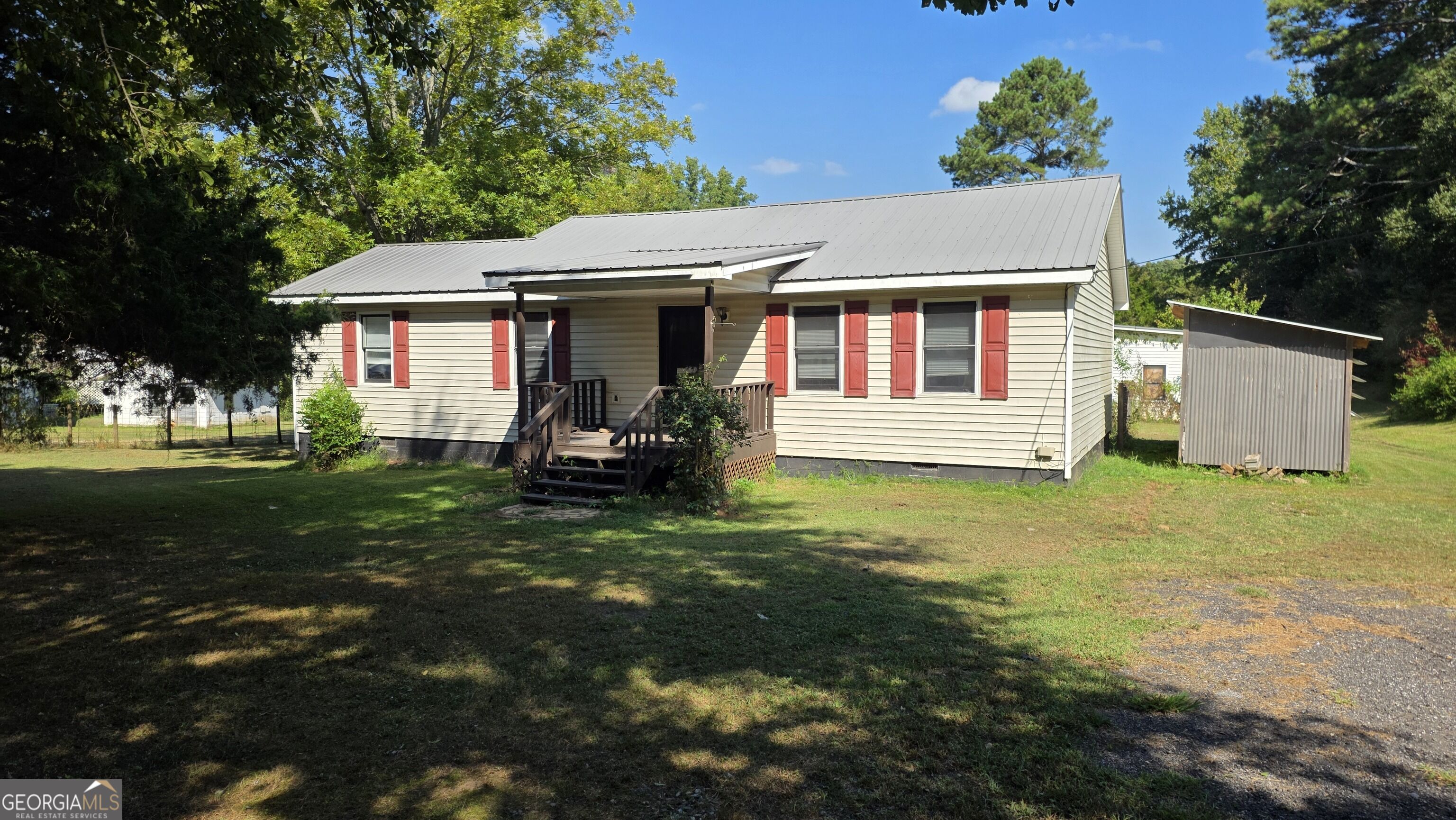 2340 Roper Road Property Photo 4