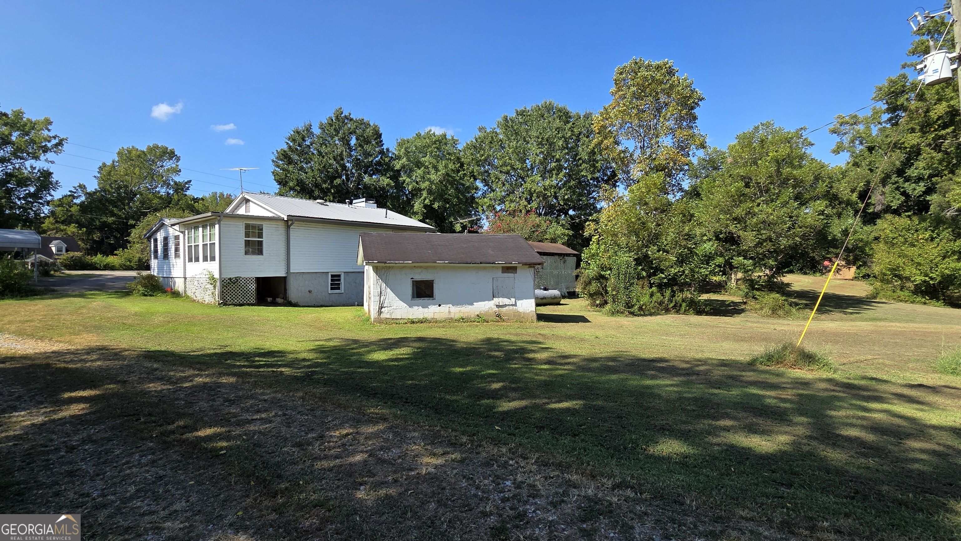 2340 Roper Road Property Photo 8