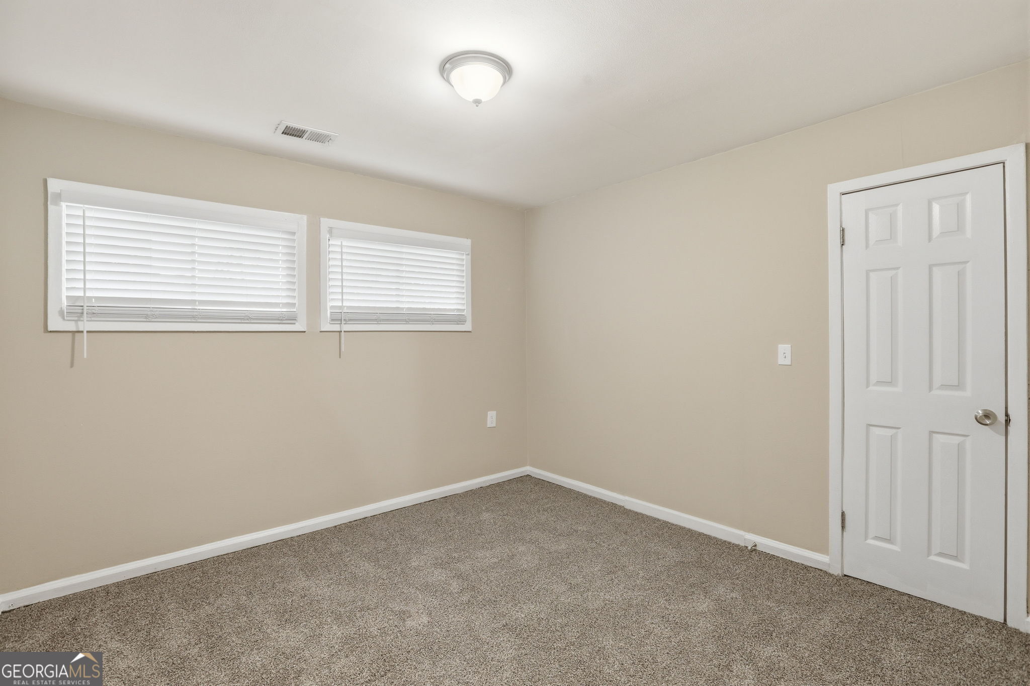 2723 Ellen Way Property Photo 12