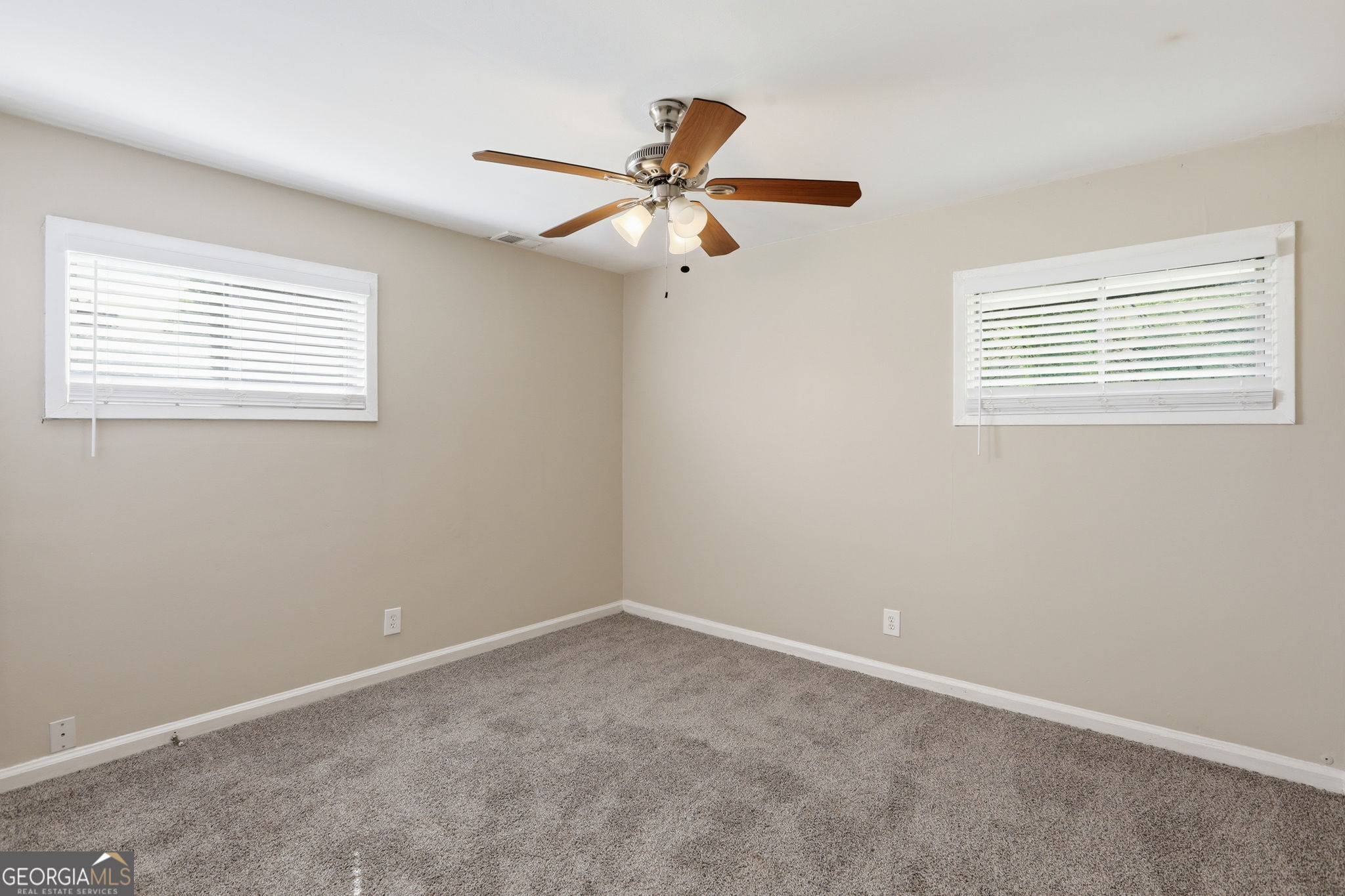 2723 Ellen Way Property Photo 14