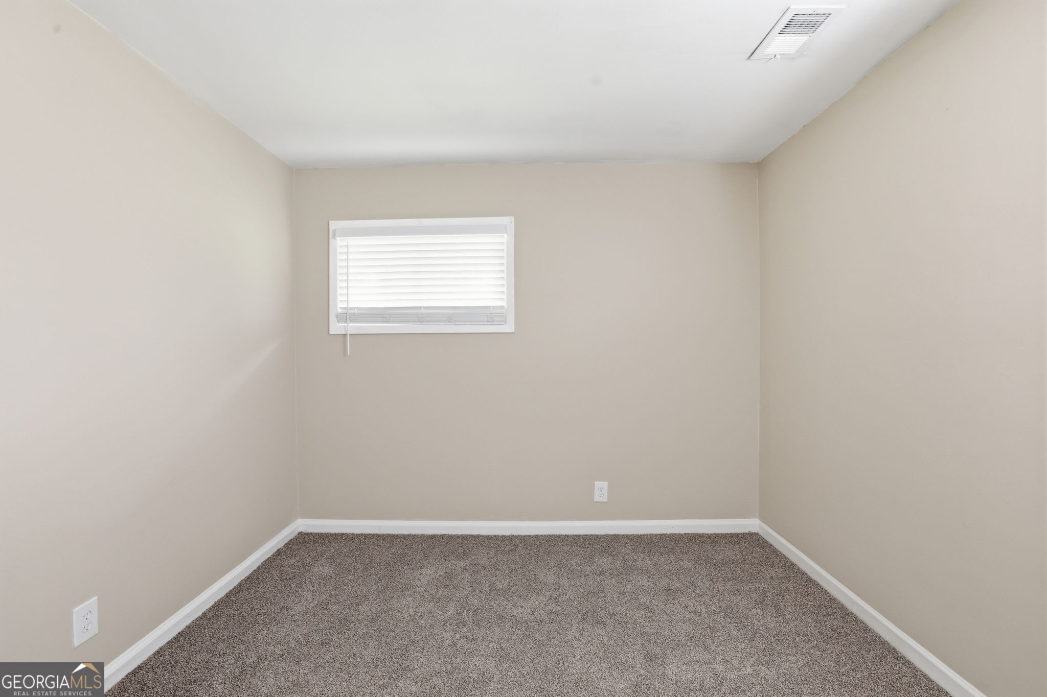 2723 Ellen Way Property Photo 16