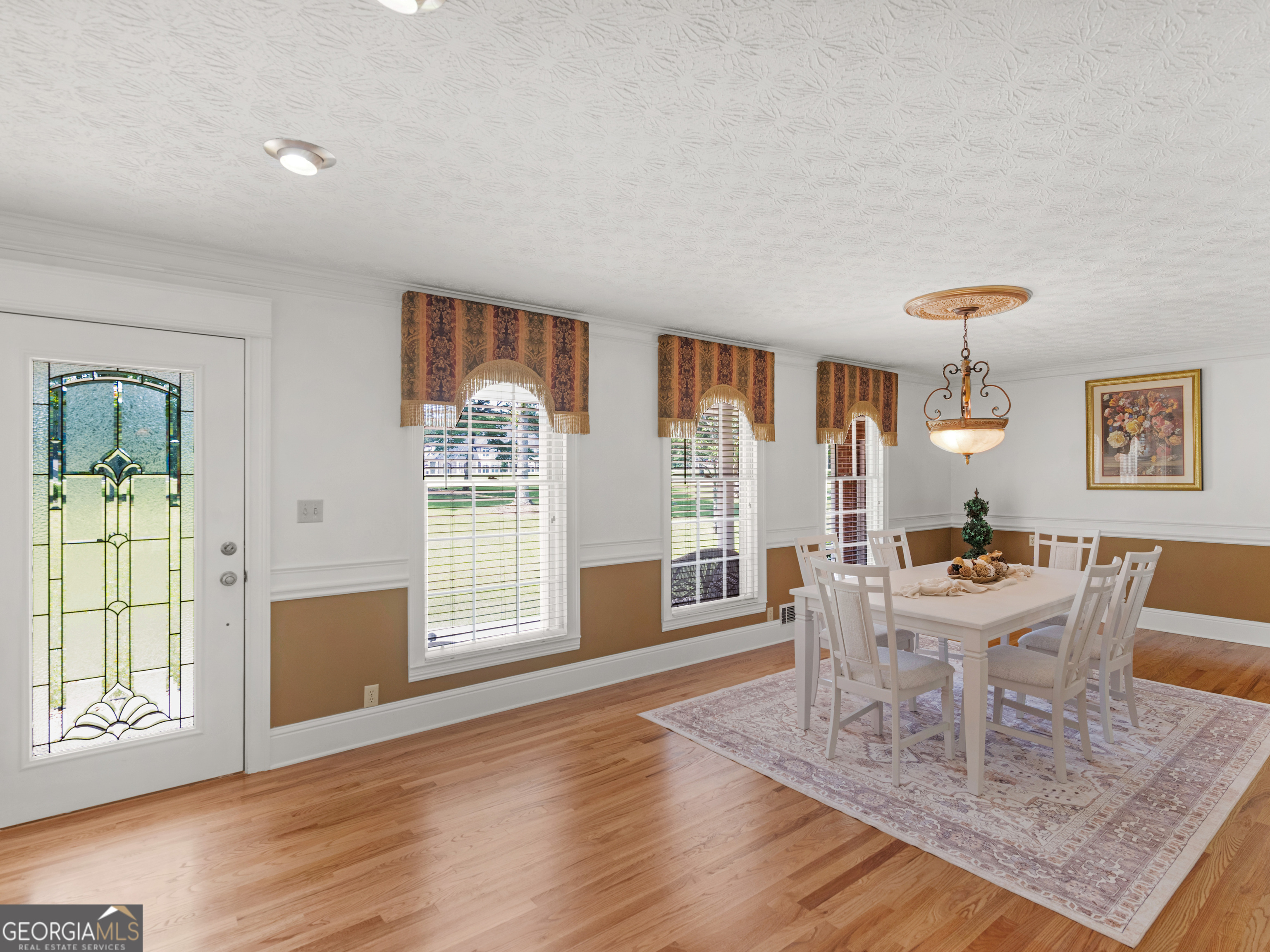 723 Goza Road Property Photo 3