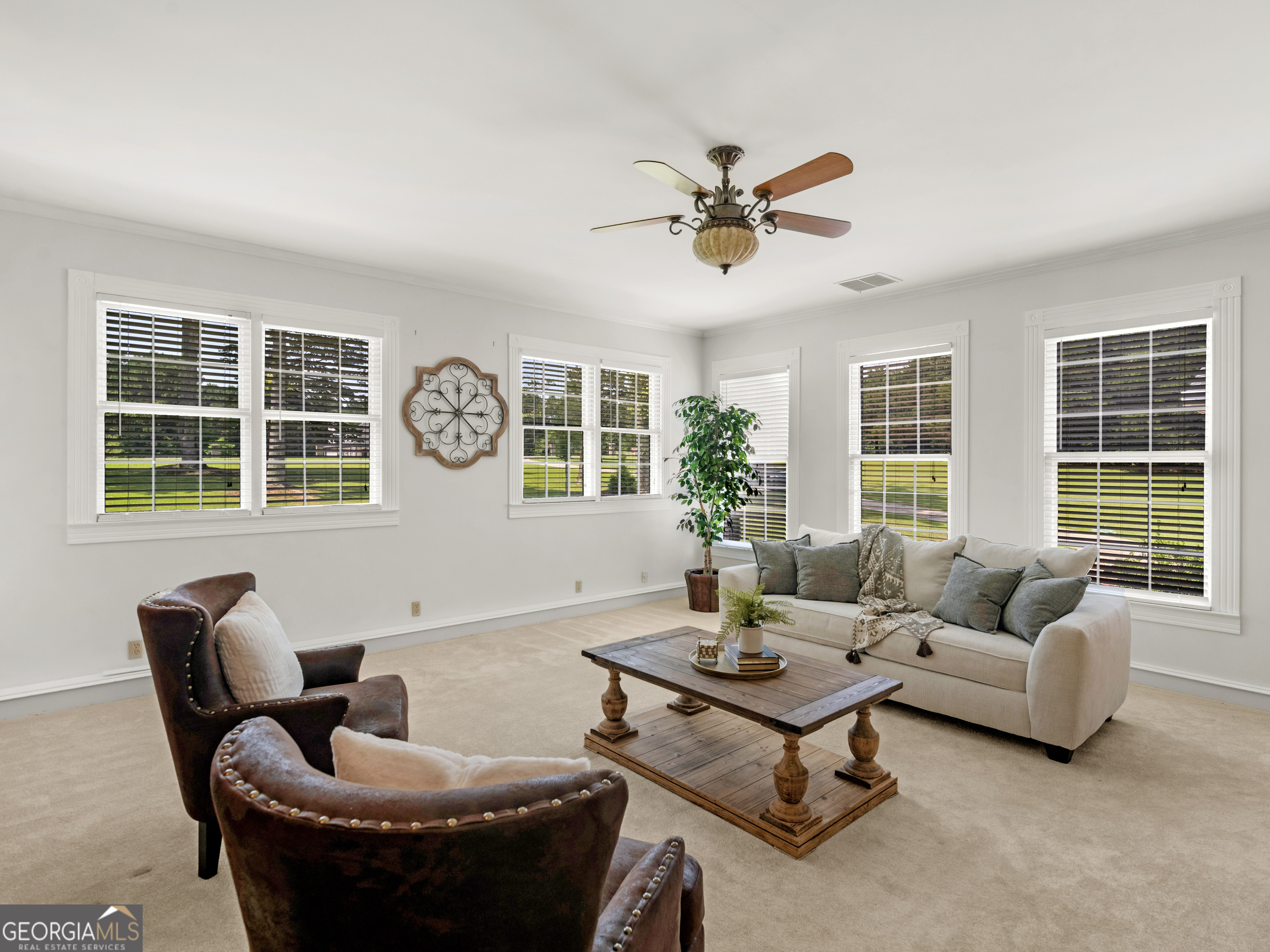 723 Goza Road Property Photo 15