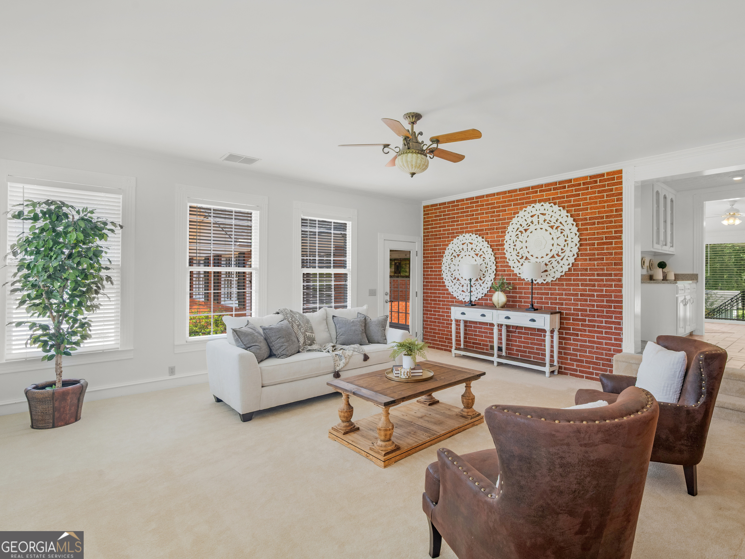 723 Goza Road Property Photo 16