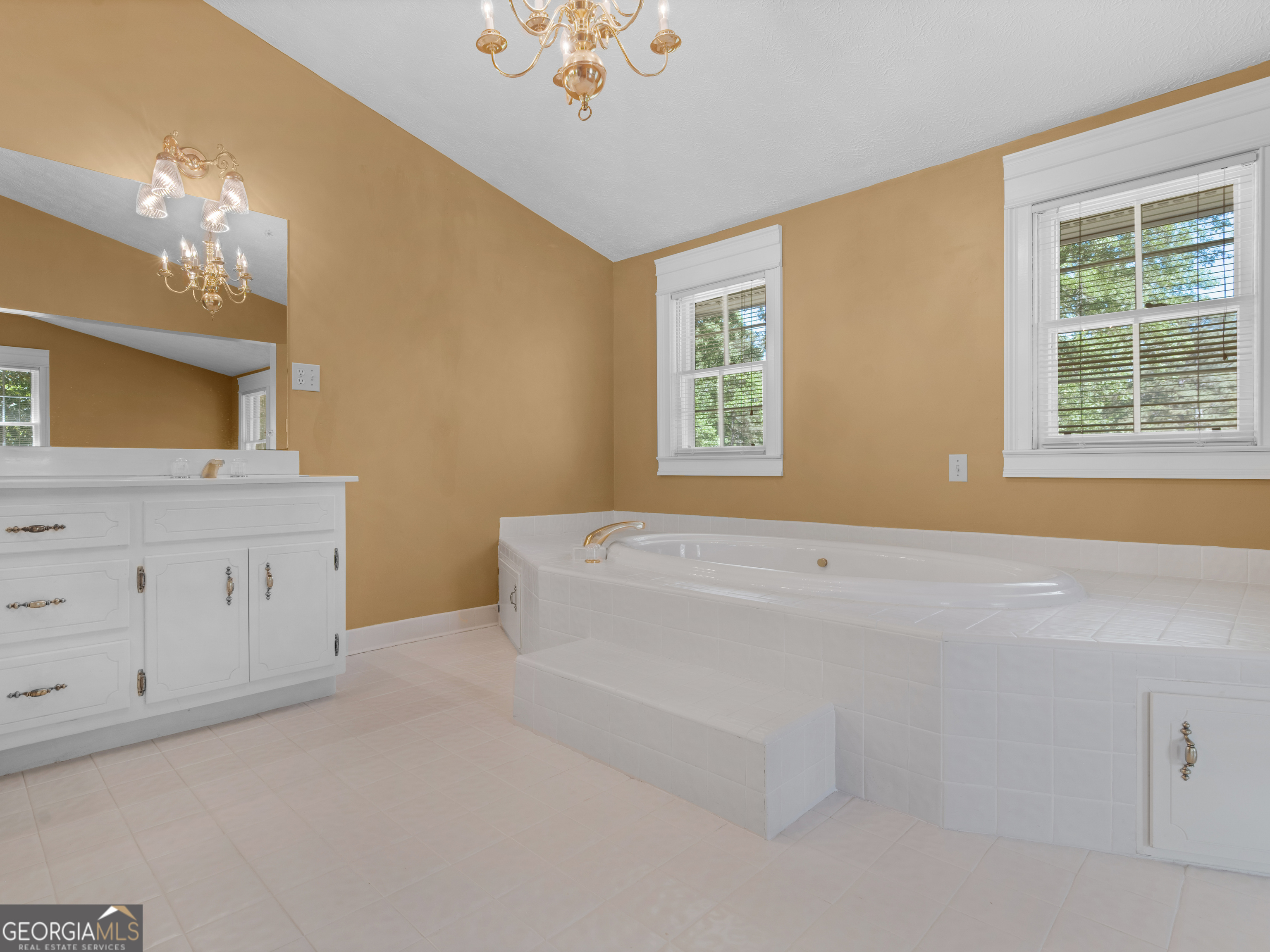 723 Goza Road Property Photo 19