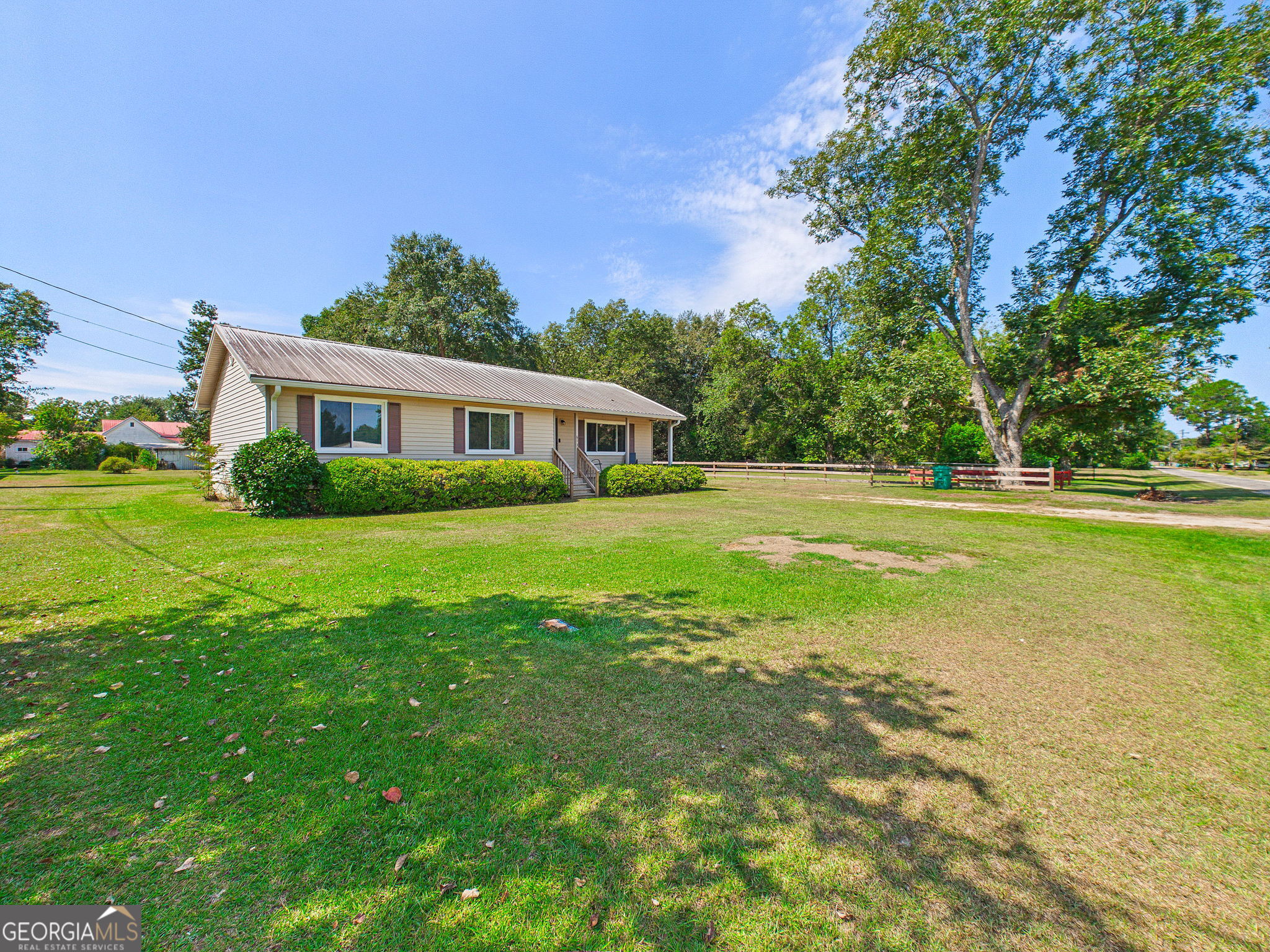 613 Duncan Avenue Property Photo 3
