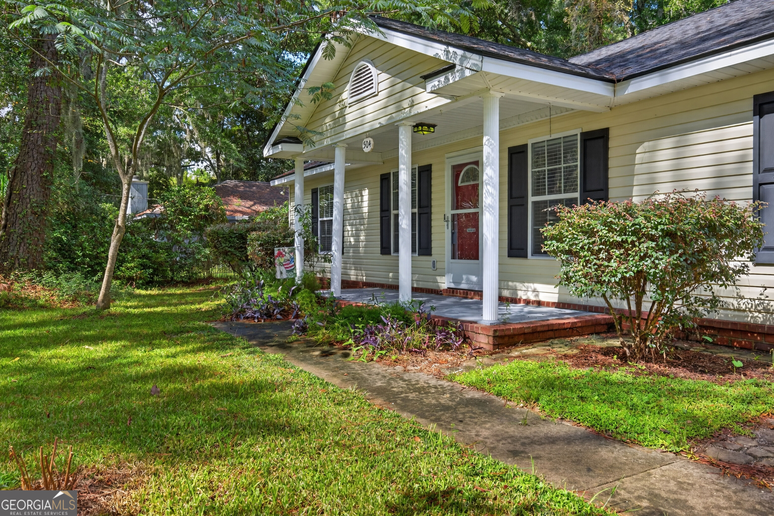 504 Lake Drive Property Photo 4