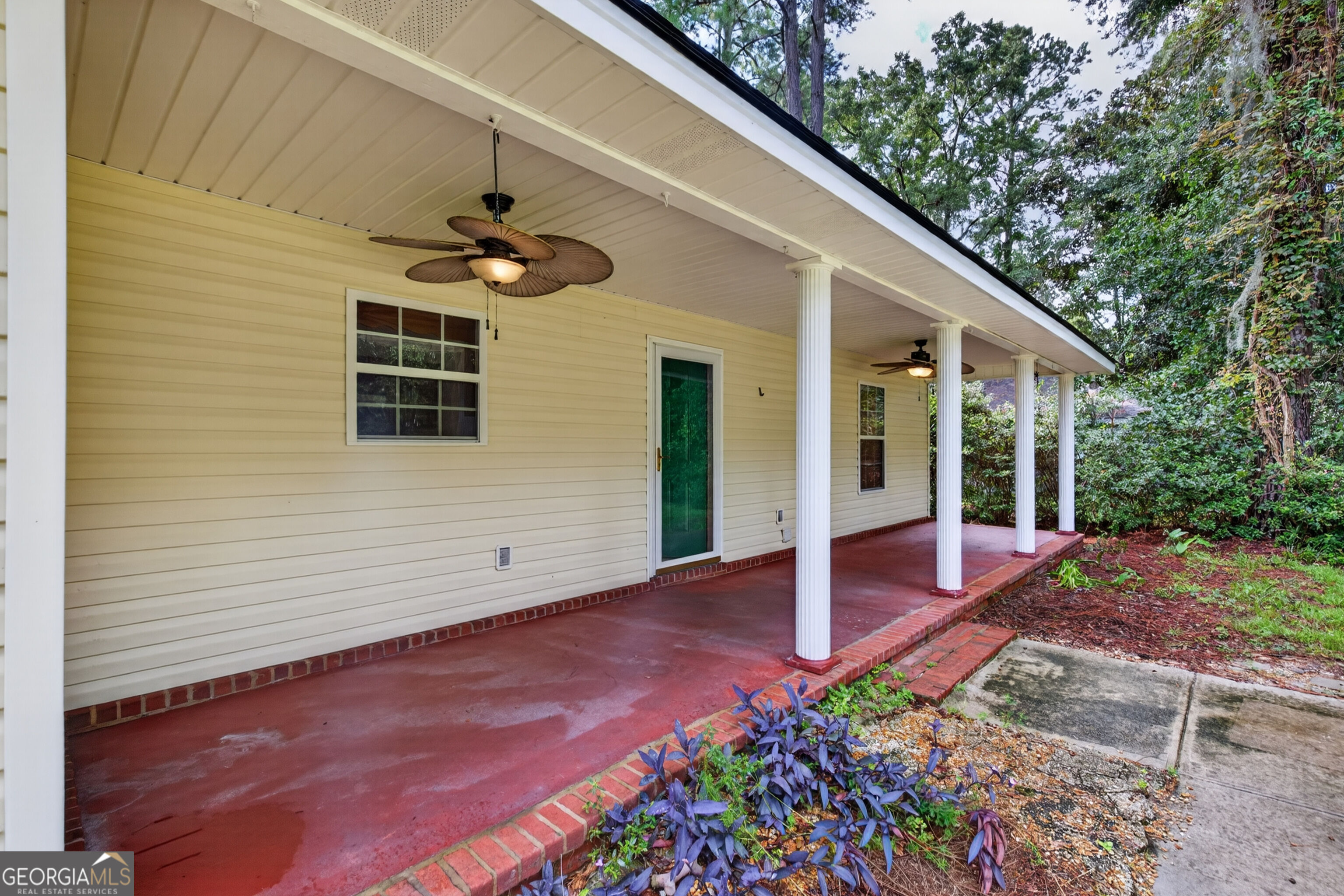 504 Lake Drive Property Photo 6