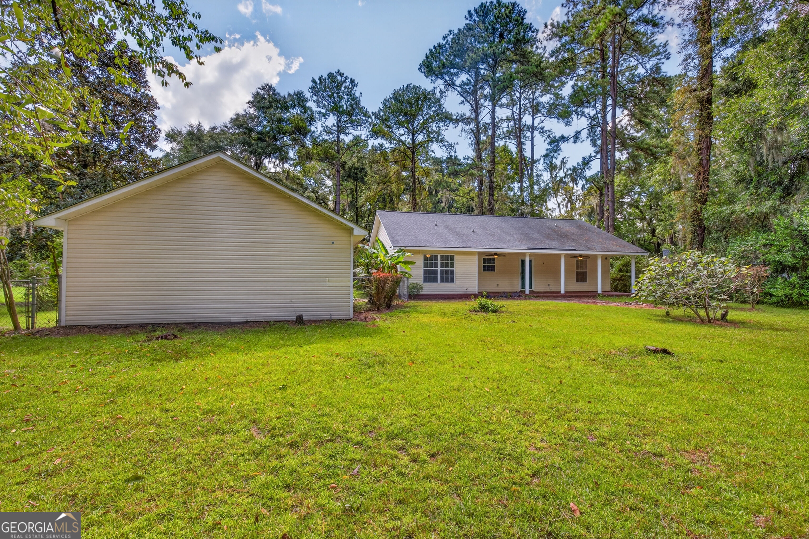504 Lake Drive Property Photo 9