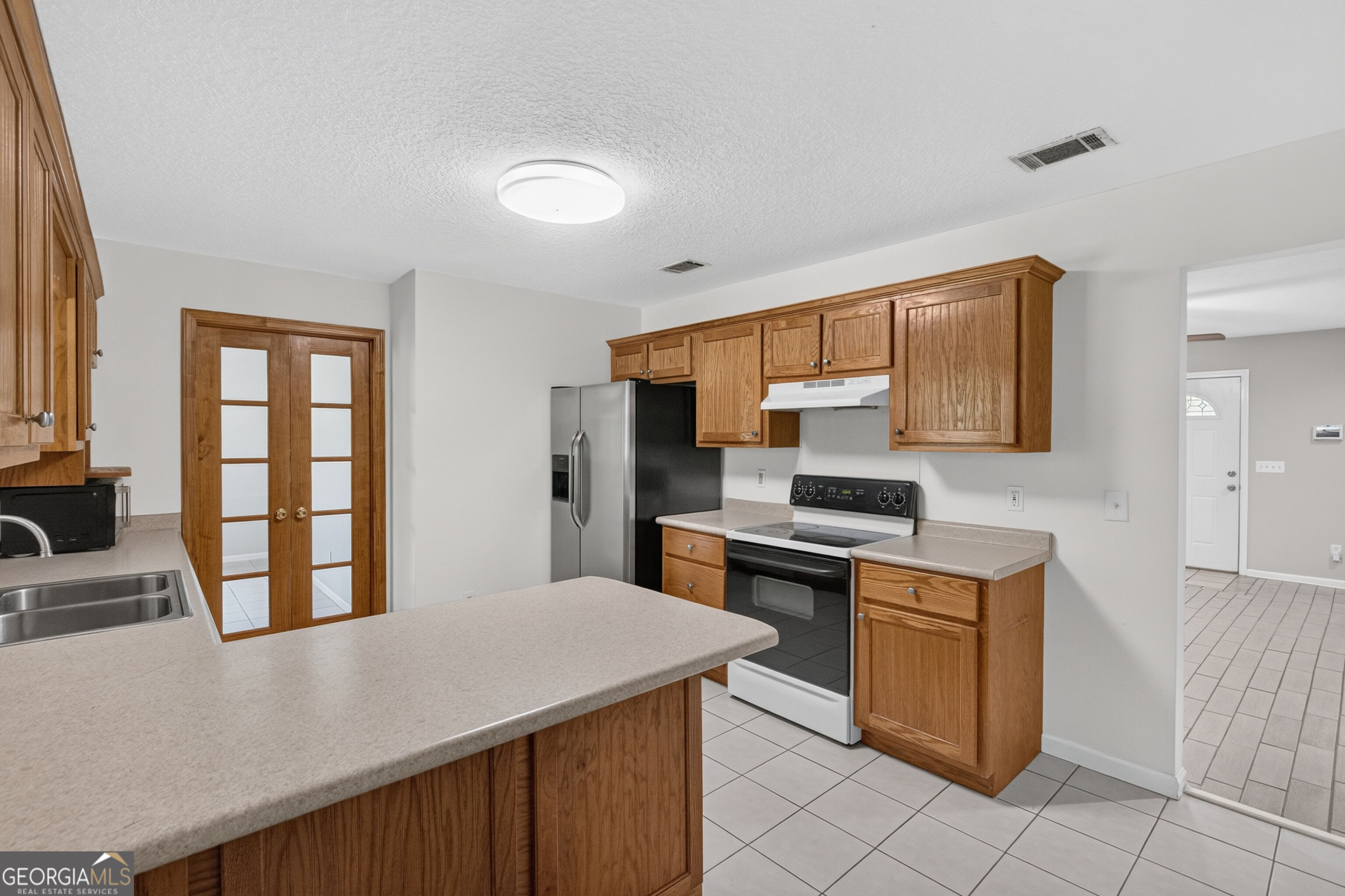 504 Lake Drive Property Photo 15