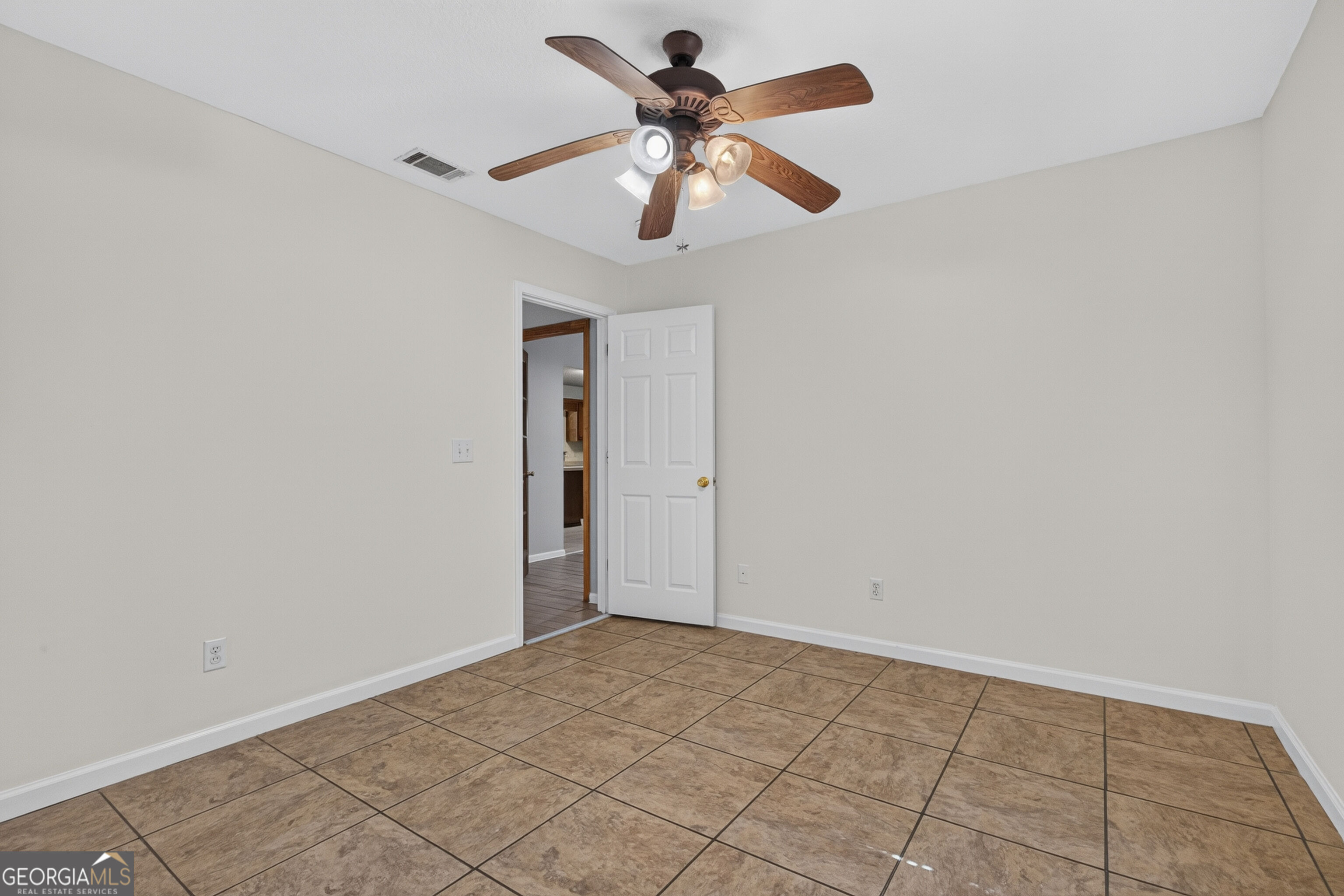 504 Lake Drive Property Photo 27
