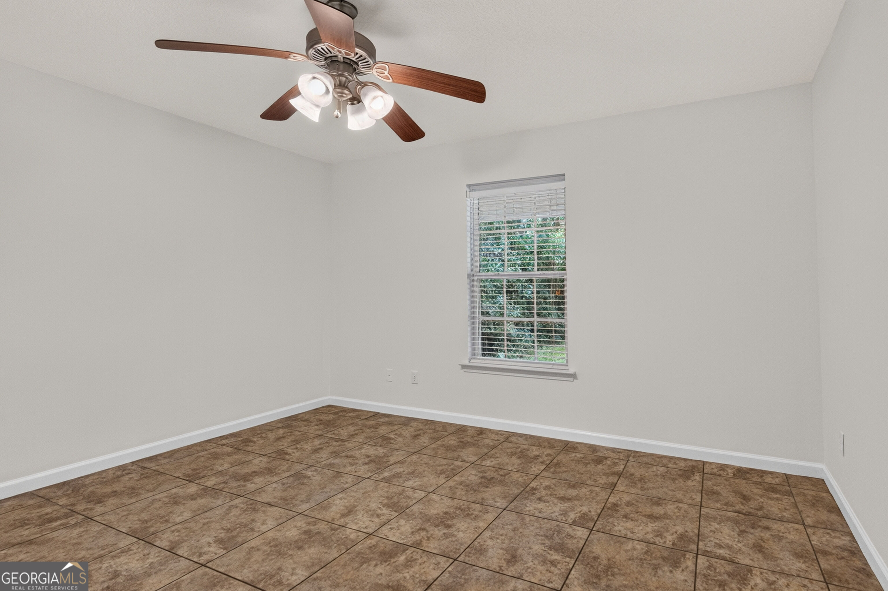 504 Lake Drive Property Photo 29