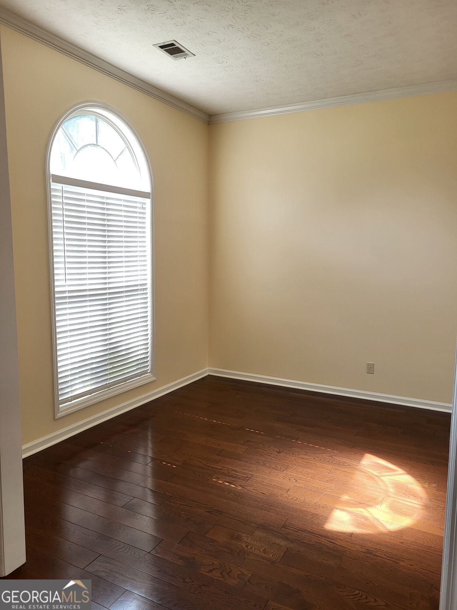 2415 Lismore Drive Property Photo 7