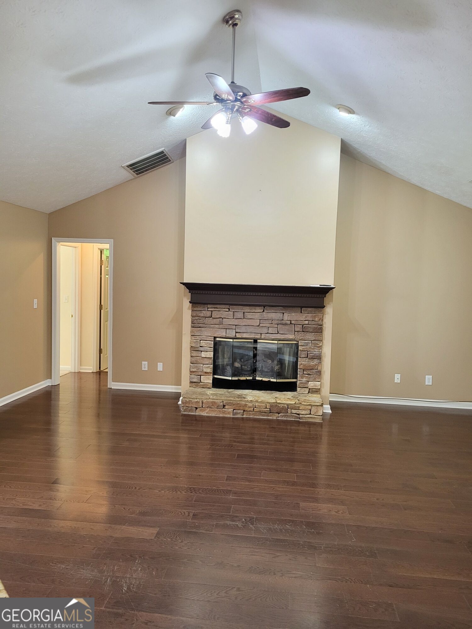 2415 Lismore Drive Property Photo 19