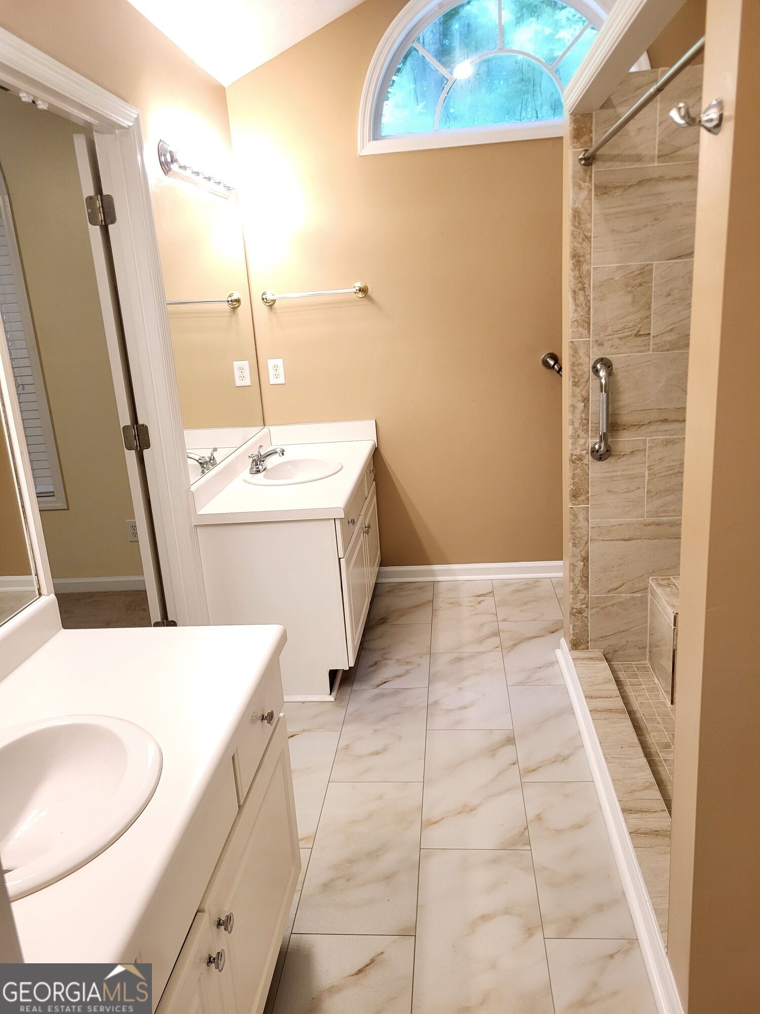 2415 Lismore Drive Property Photo 24