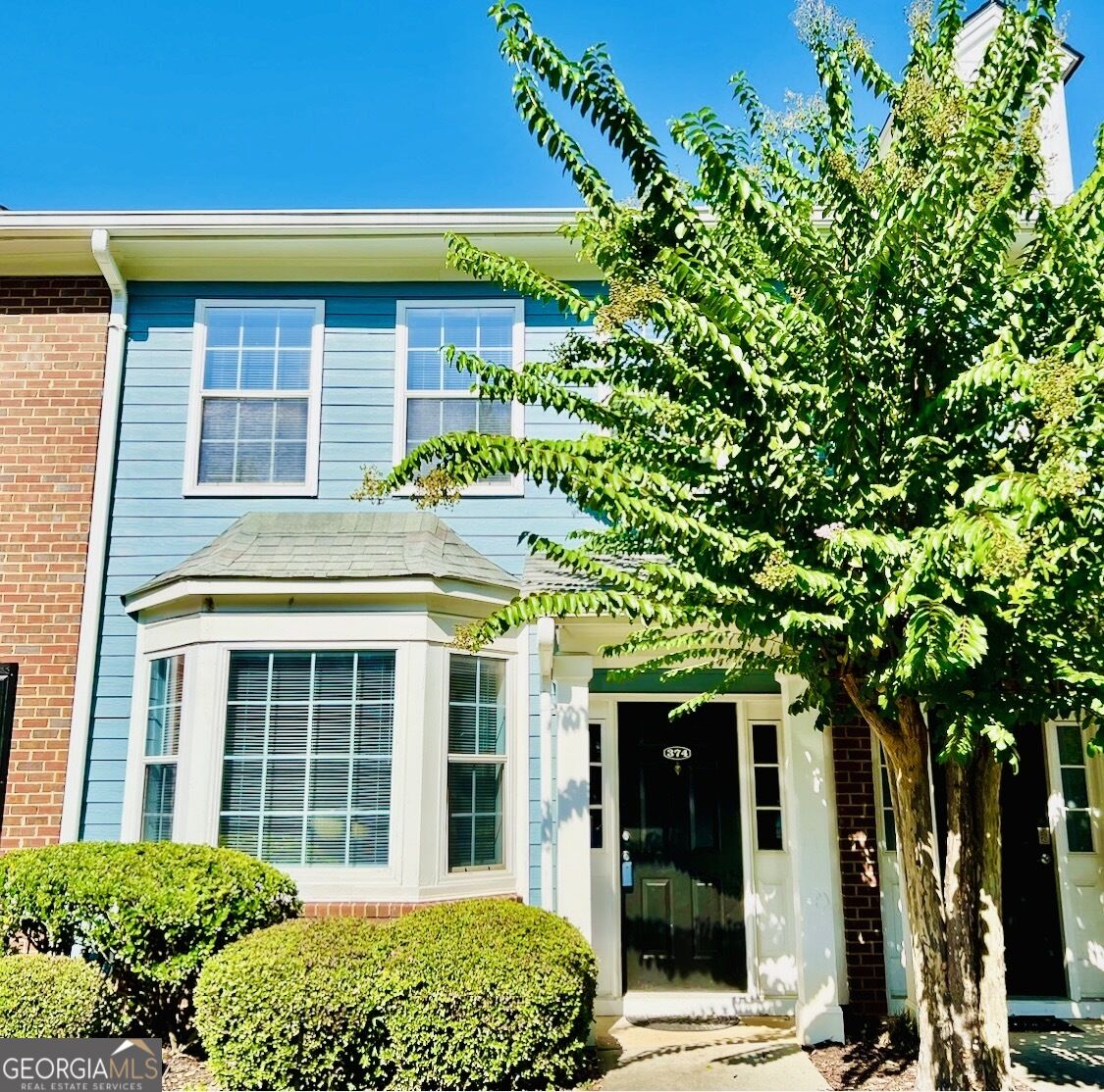 374 Pine Hill Place Property Photo 1