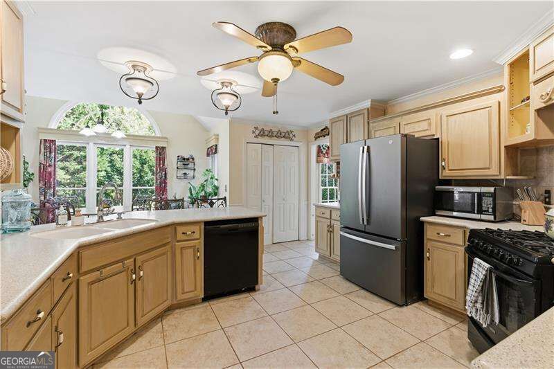 591 Delphinium Boulevard Nw Property Photo 16