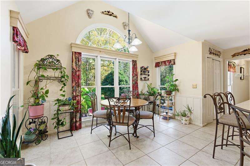 591 Delphinium Boulevard Nw Property Photo 18