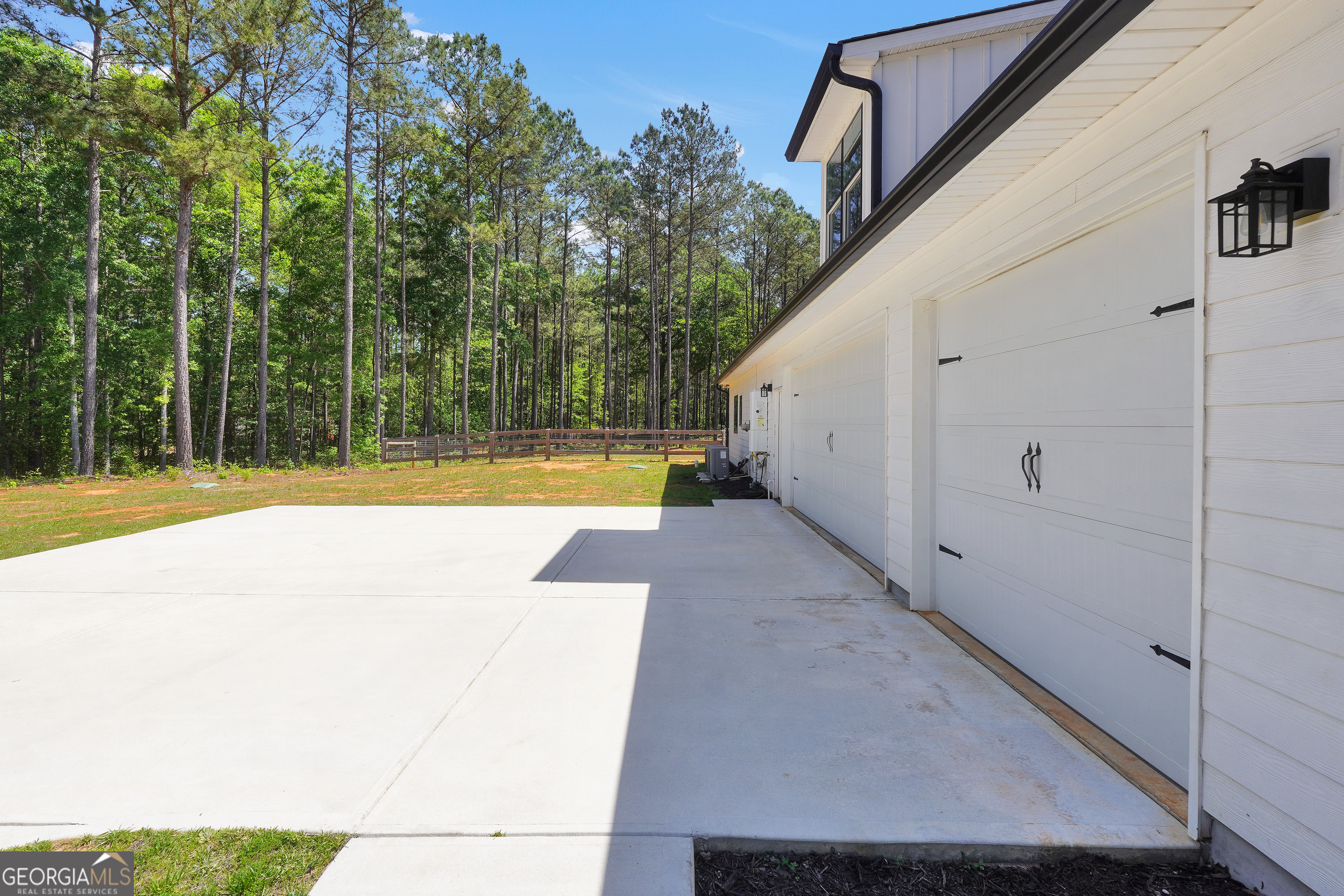 787 Silver Dollar Road Property Photo 40
