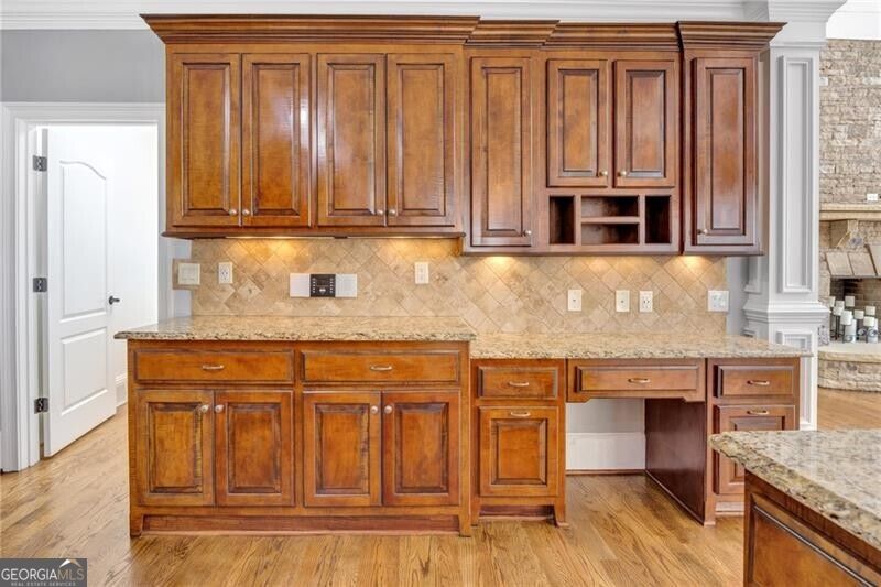 7332 Lake Walton Boulevard Property Photo 30