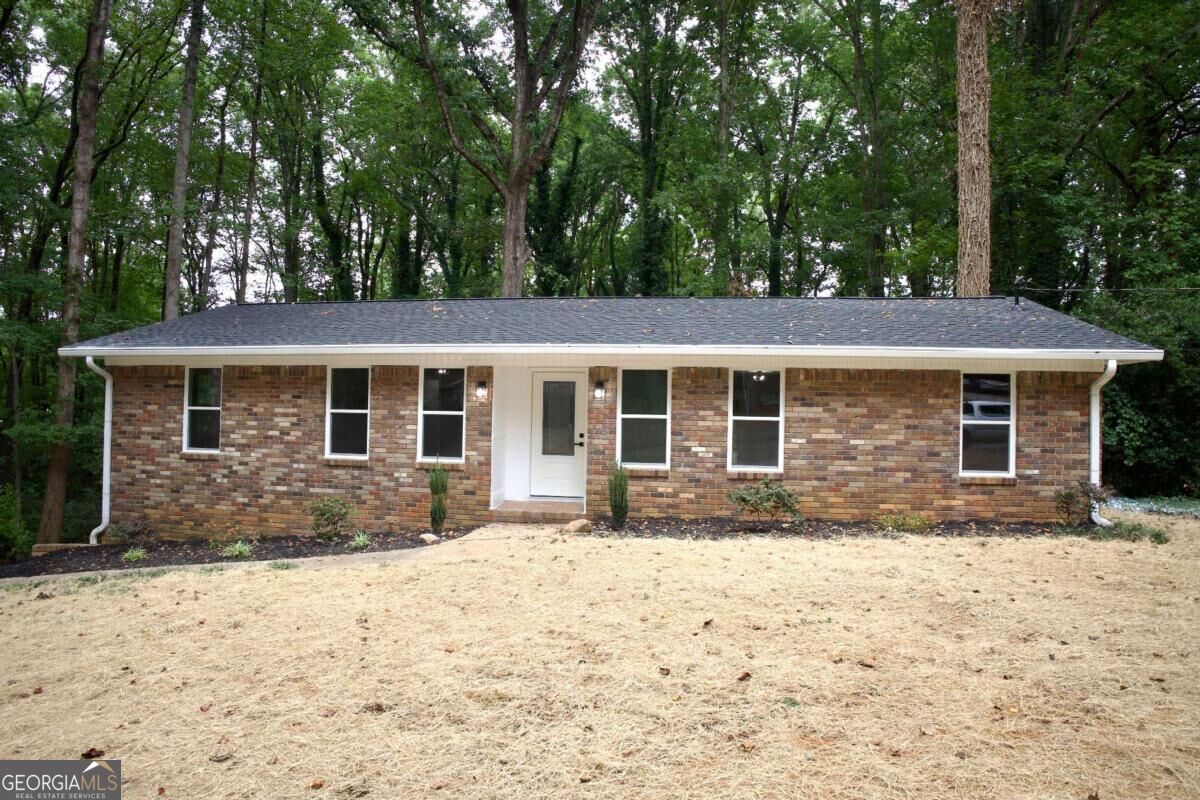 3941 Canterbury Walk Property Photo 1