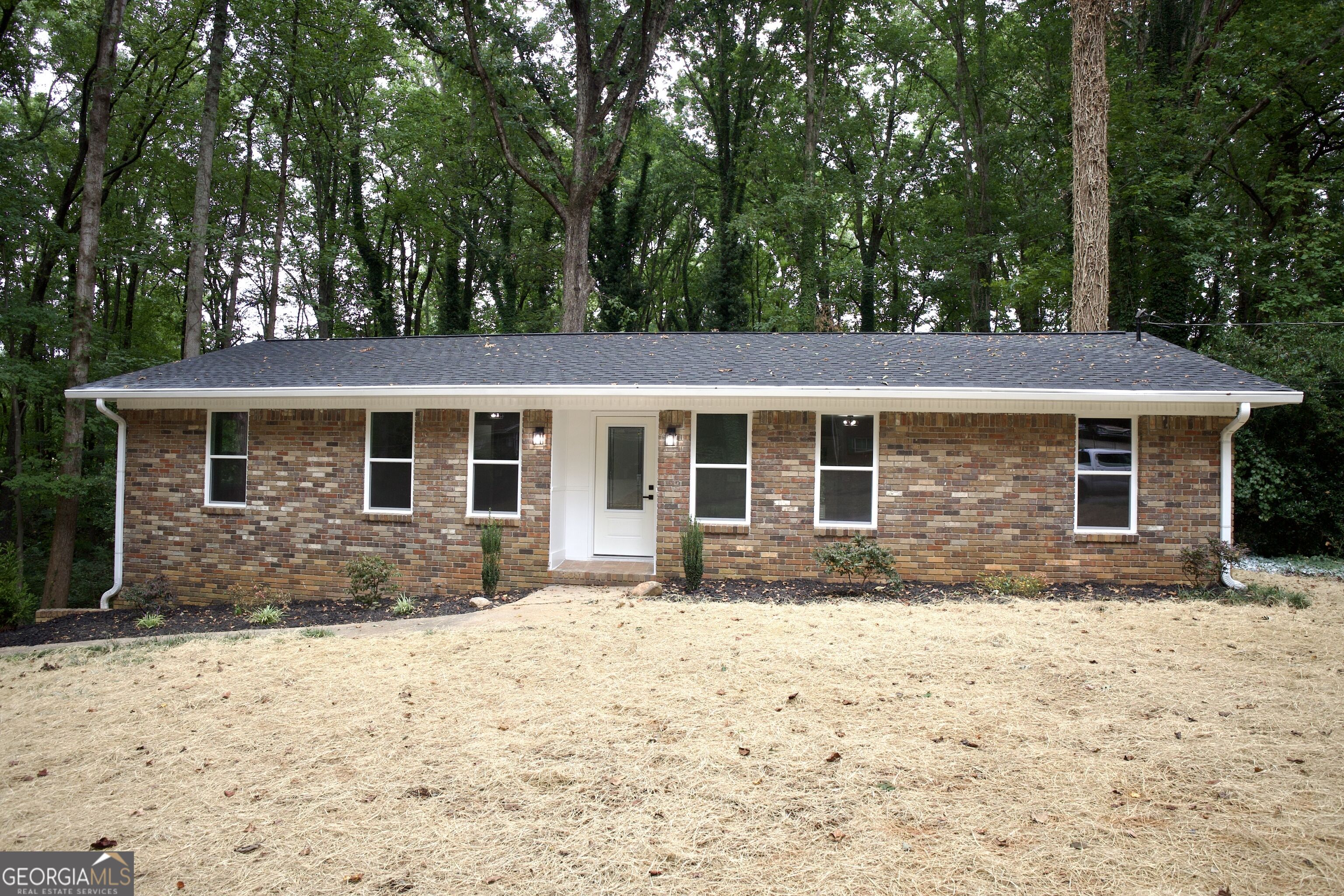 3941 Canterbury Walk Property Photo 1