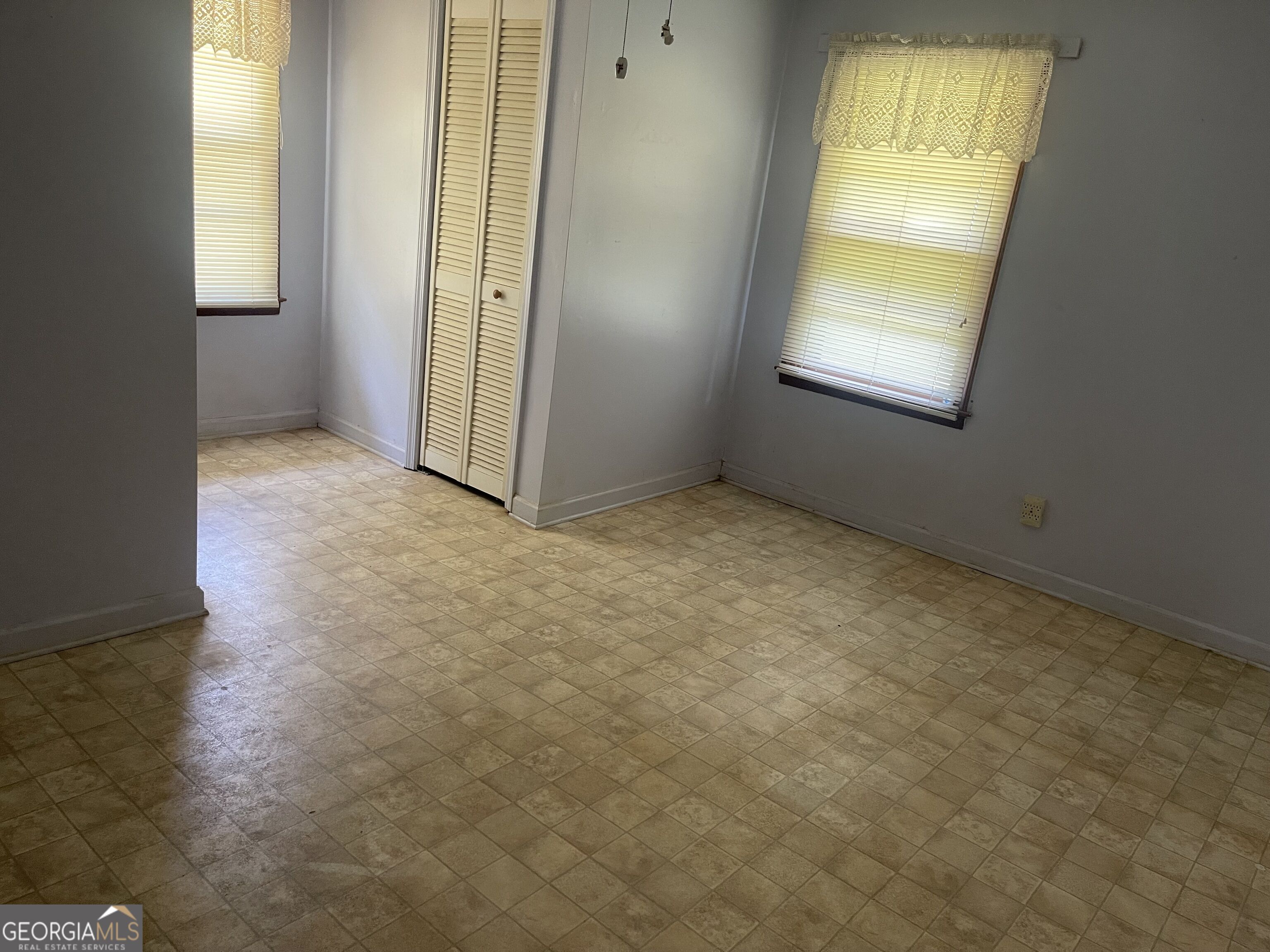 72 Darby Road Property Photo 14