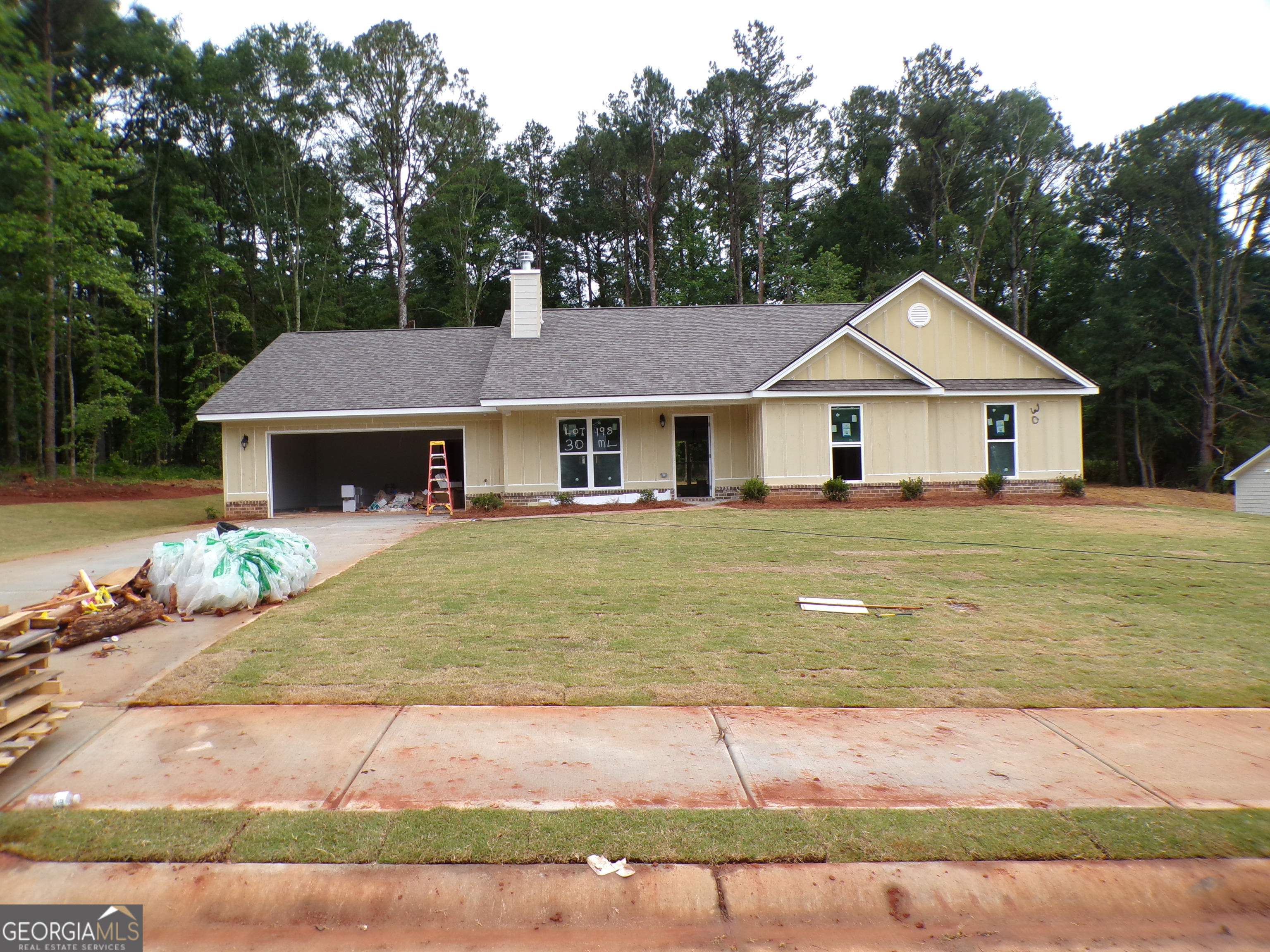 16 Mockingbird Lane # 38
