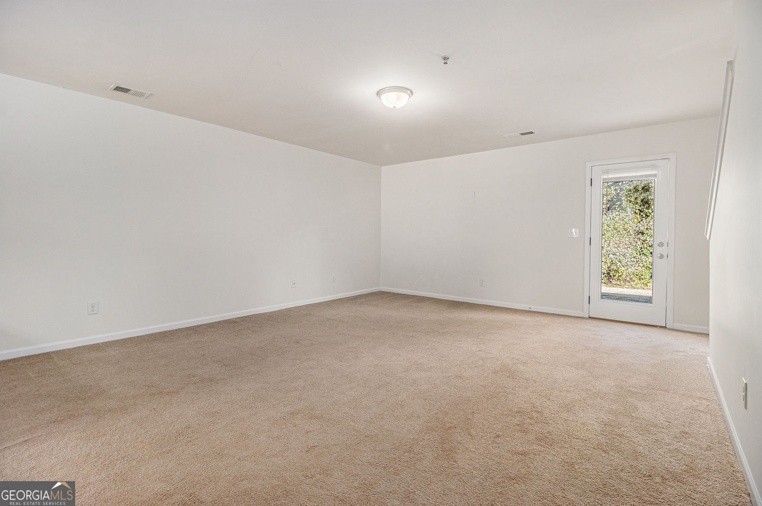 6257 Ellenwood Drive Property Photo 8