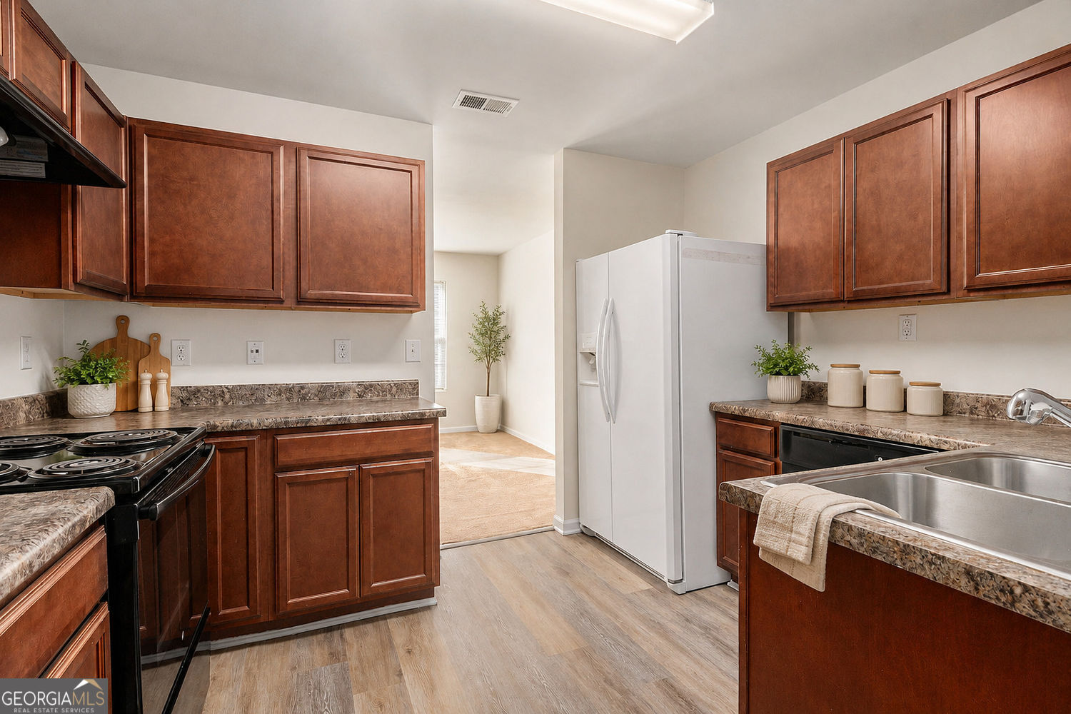 6257 Ellenwood Drive Property Photo 13