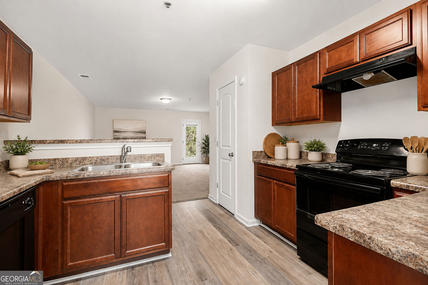 6257 Ellenwood Drive Property Photo 15