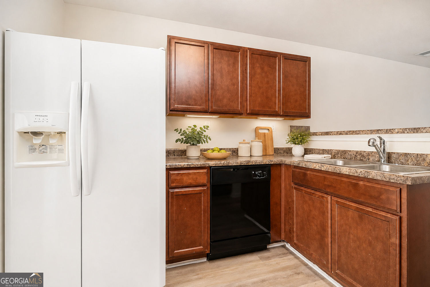 6257 Ellenwood Drive Property Photo 17