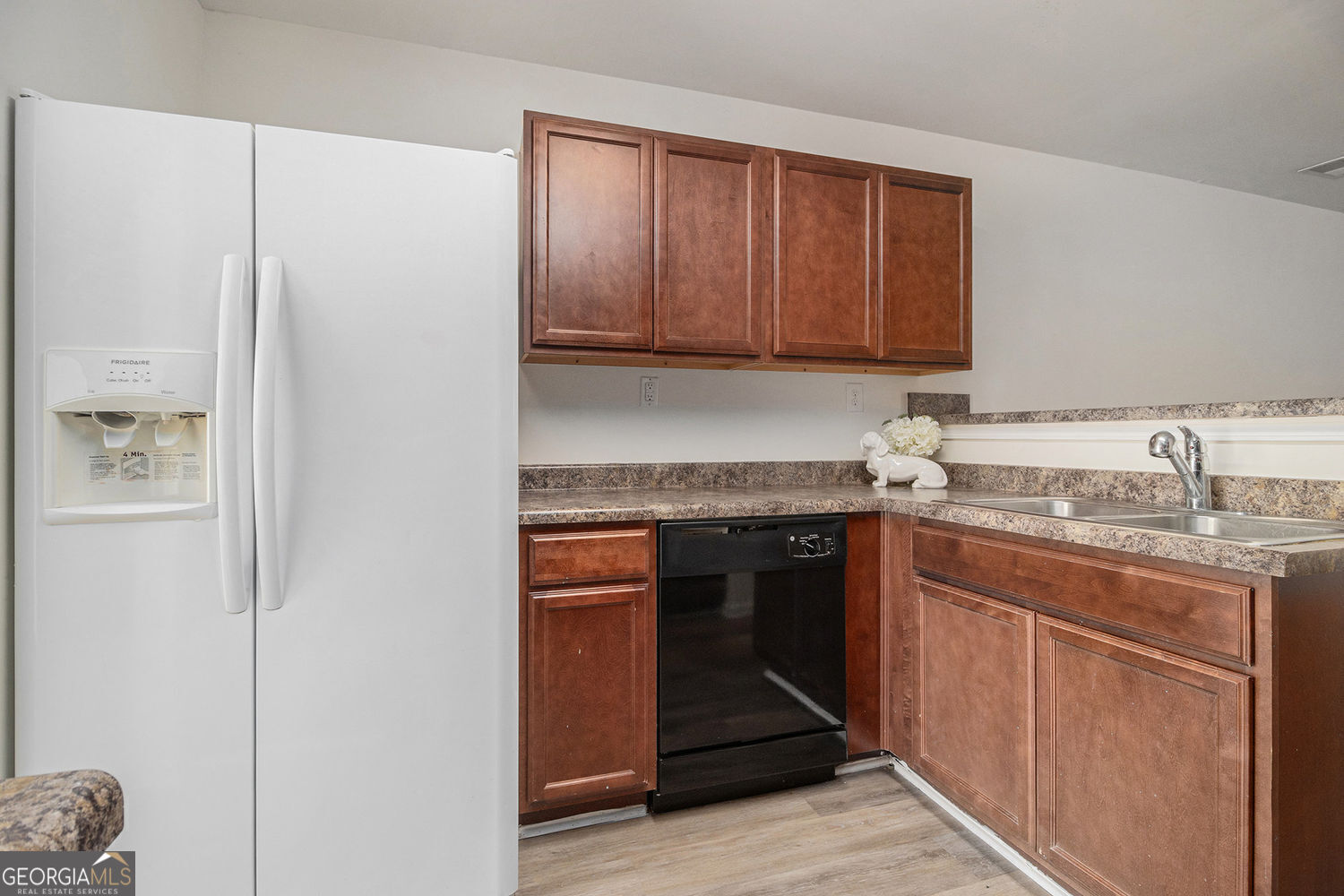 6257 Ellenwood Drive Property Photo 18