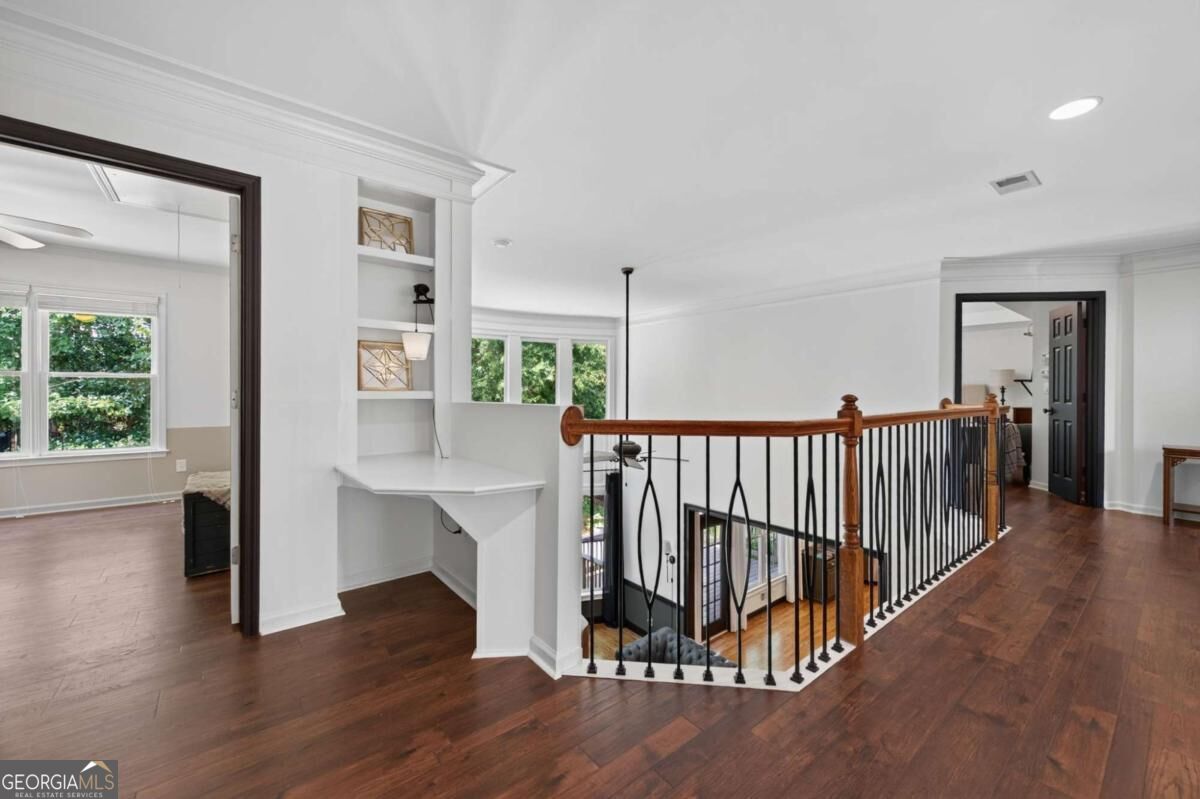 211 Cedarhurst Drive Property Photo 45