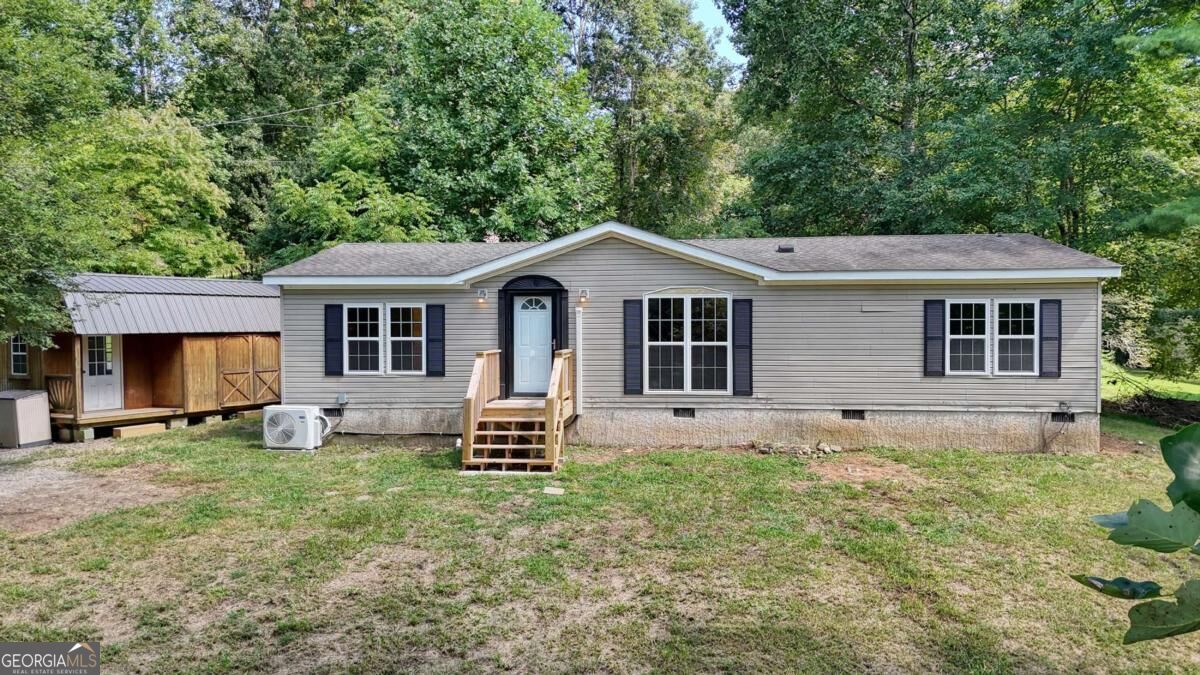 48 Green Trail Property Photo 1