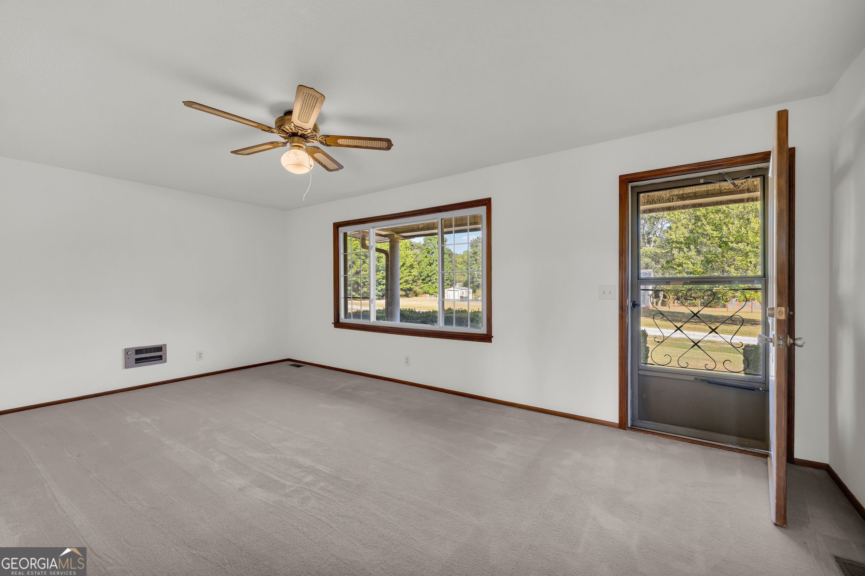 61 Farris Road Property Photo 4