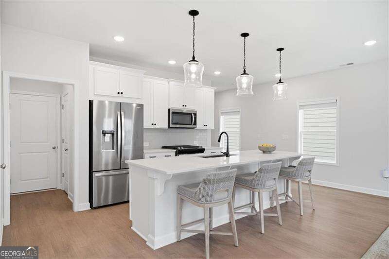 112 Winsome Way Property Photo 5